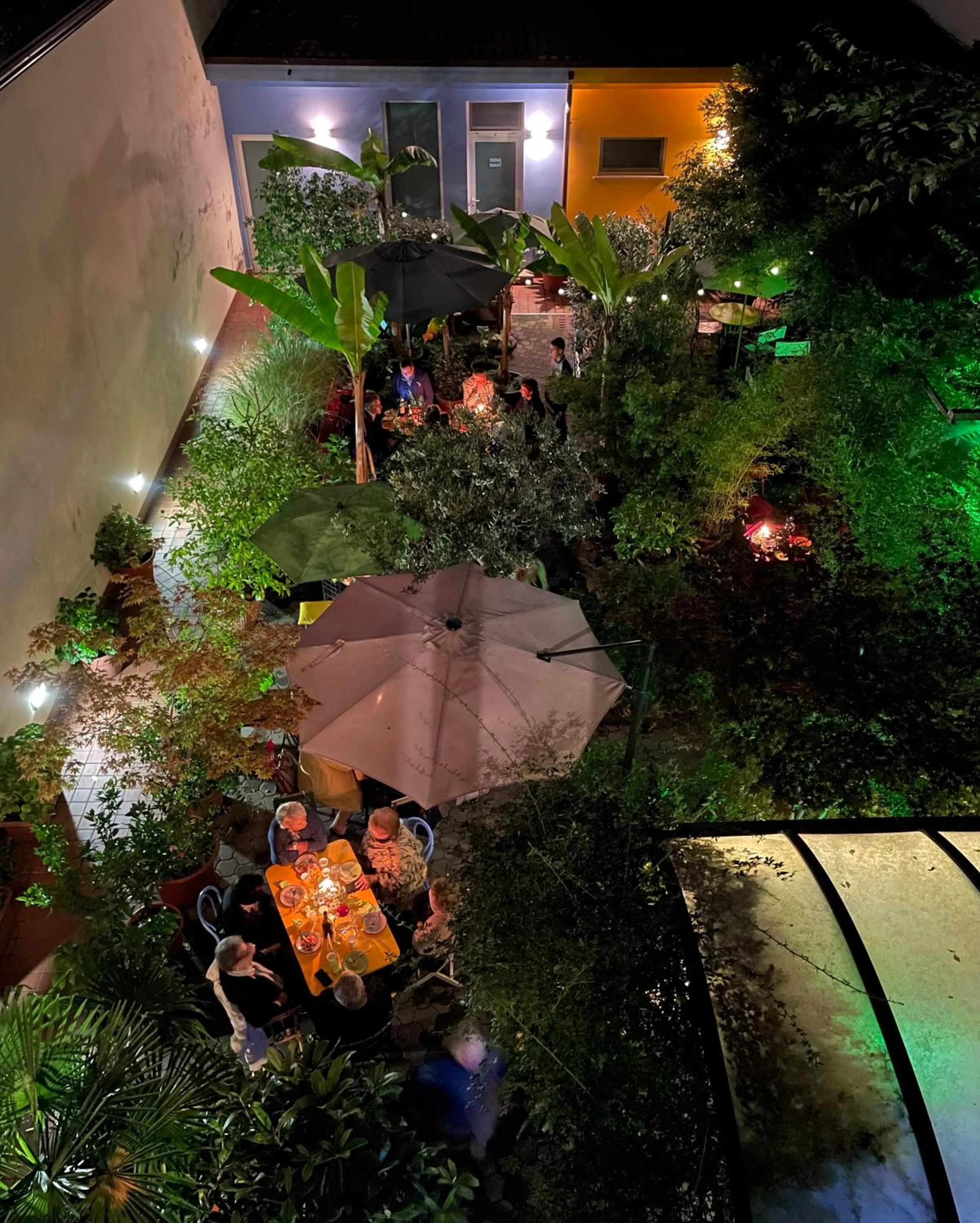 Garden in Il Girasole High Quality Inn