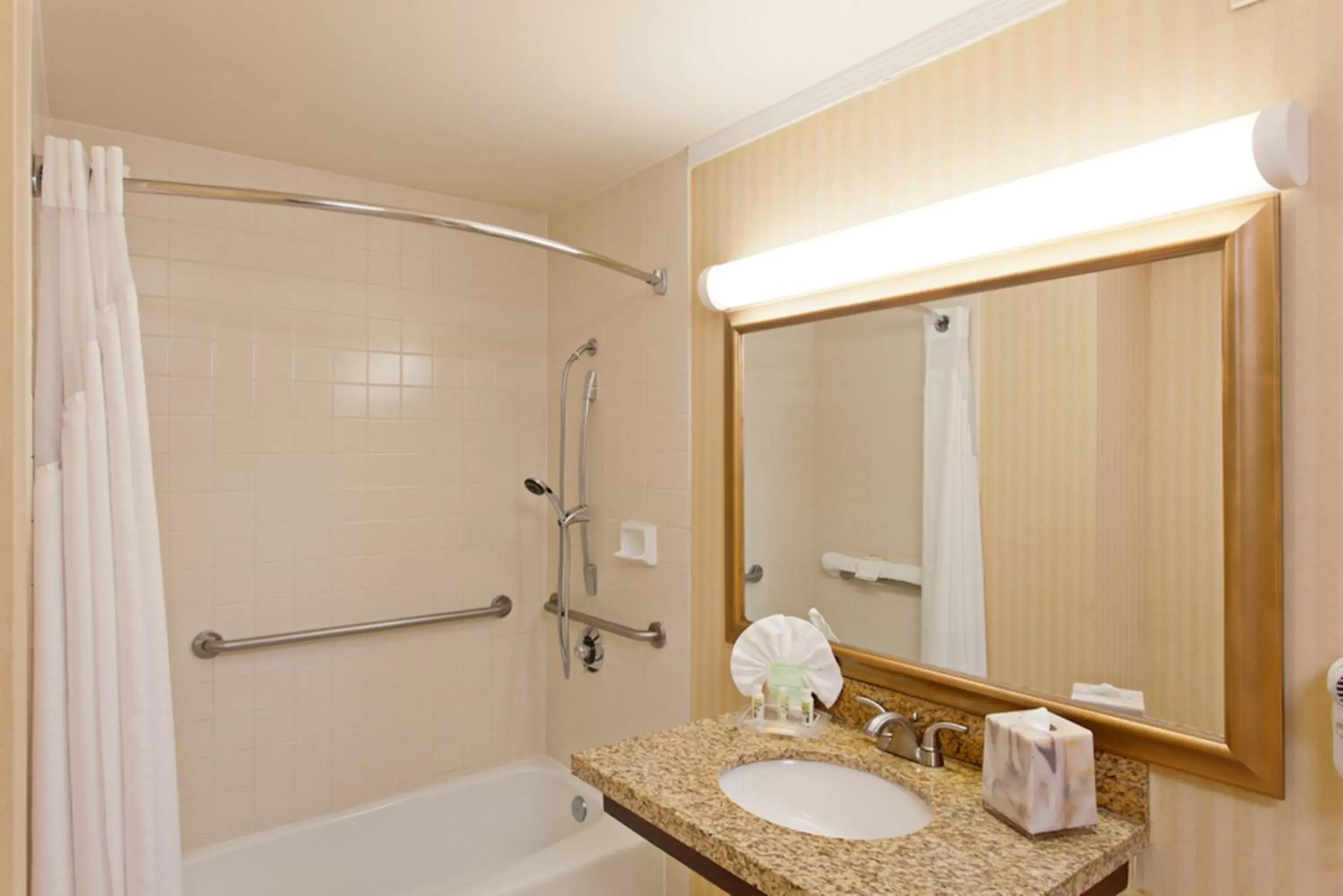 Shower, Bathroom in Holiday Inn Long Beach - Airport, an IHG Hotel