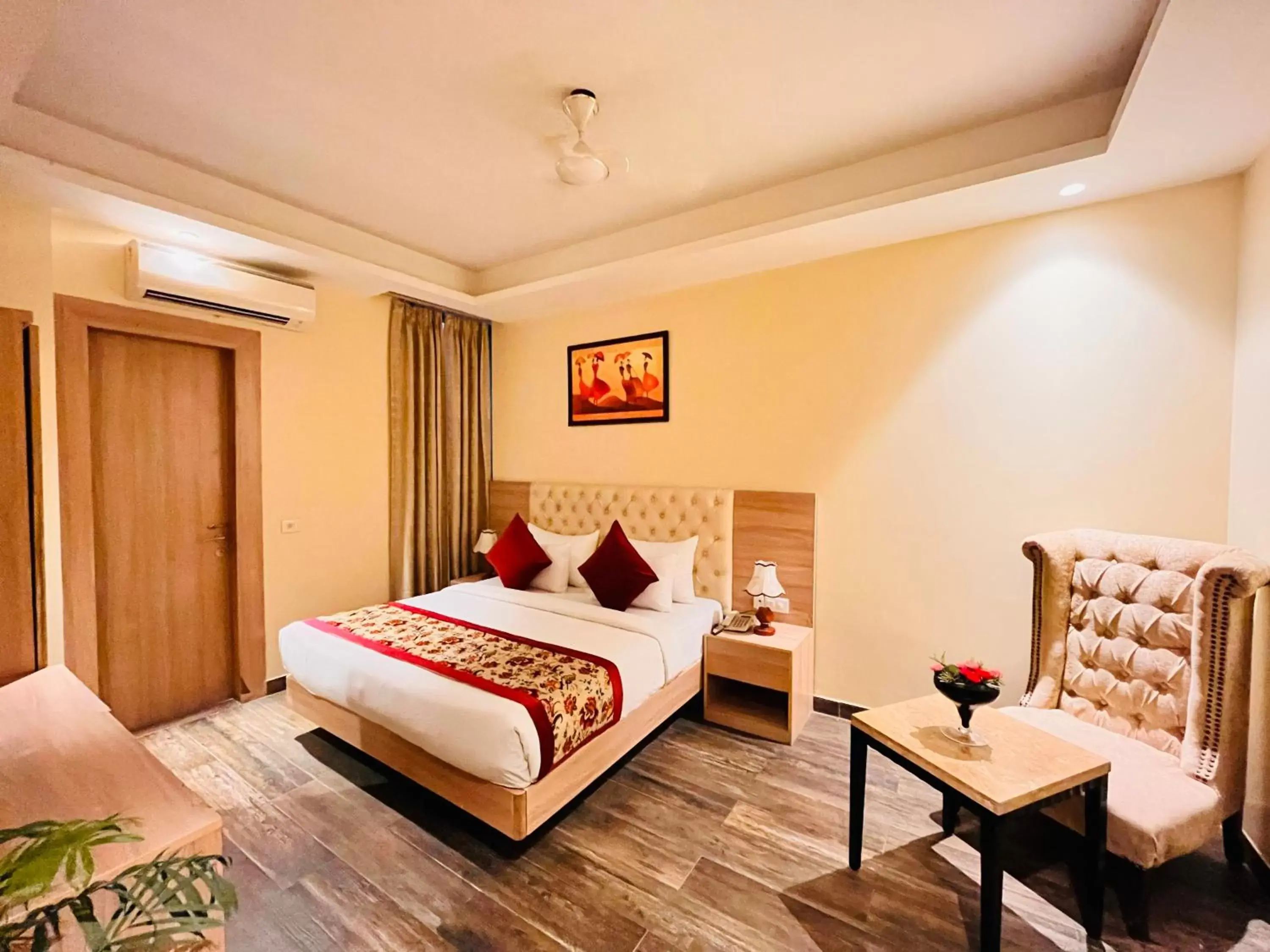 Bed in Hotel Banz - Near Delhi International Airport