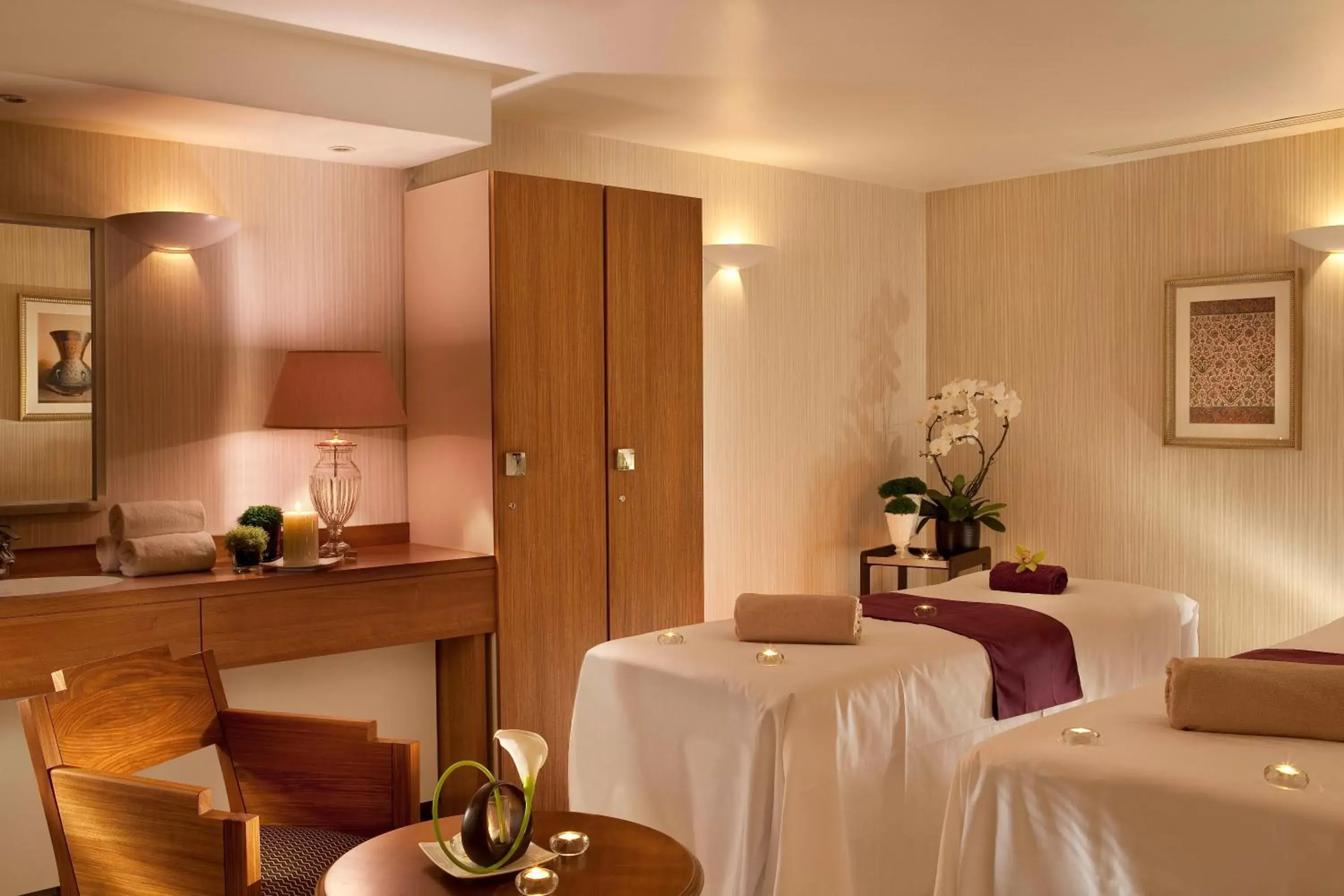 Spa and wellness centre/facilities in Auberge du Jeu de Paume