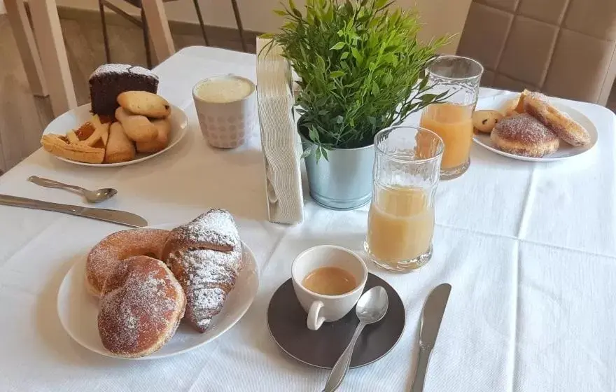 Food and drinks, Breakfast in B&B MONDAY