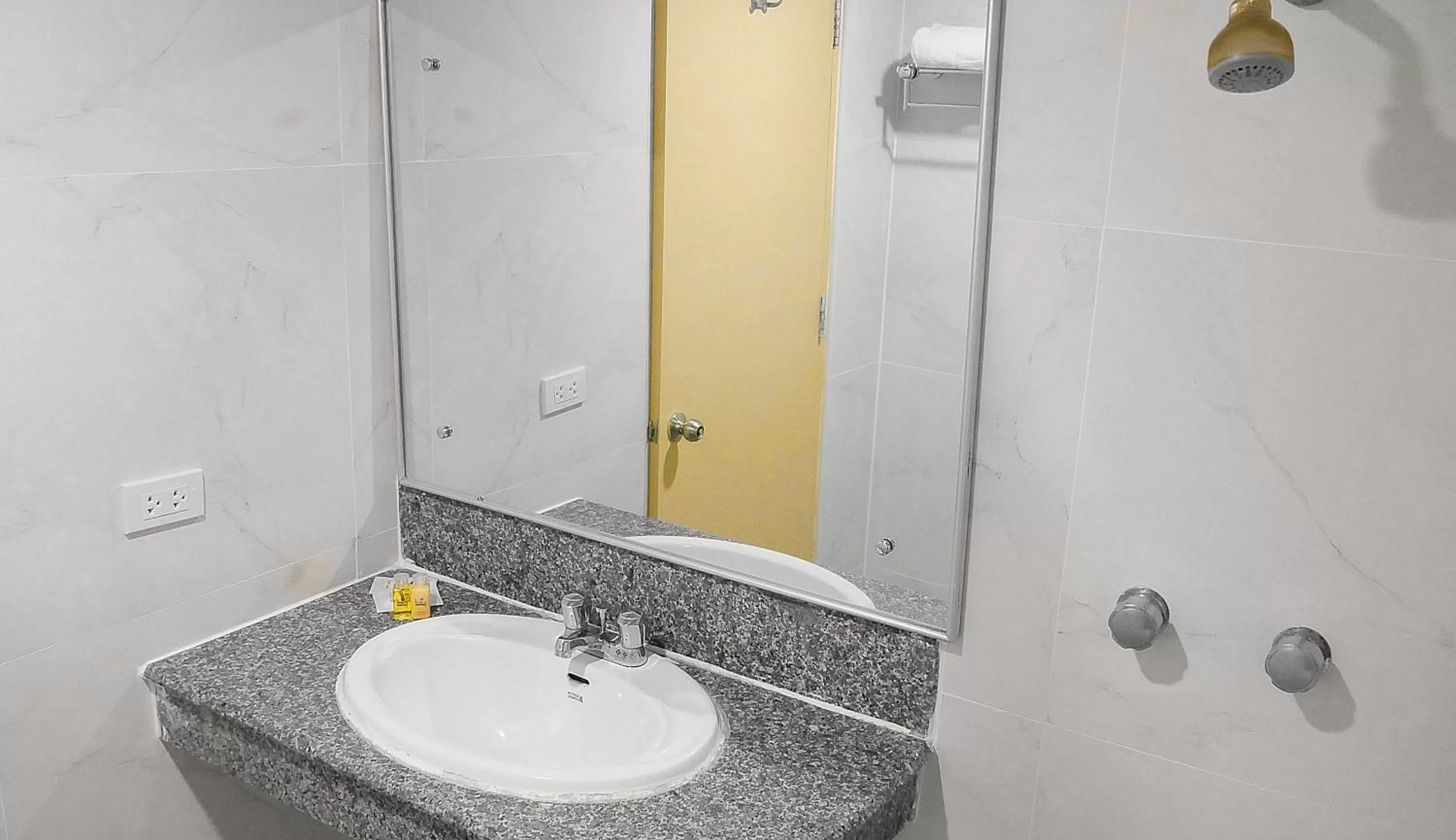 Trang Hotel Bangkok - SHA Plus