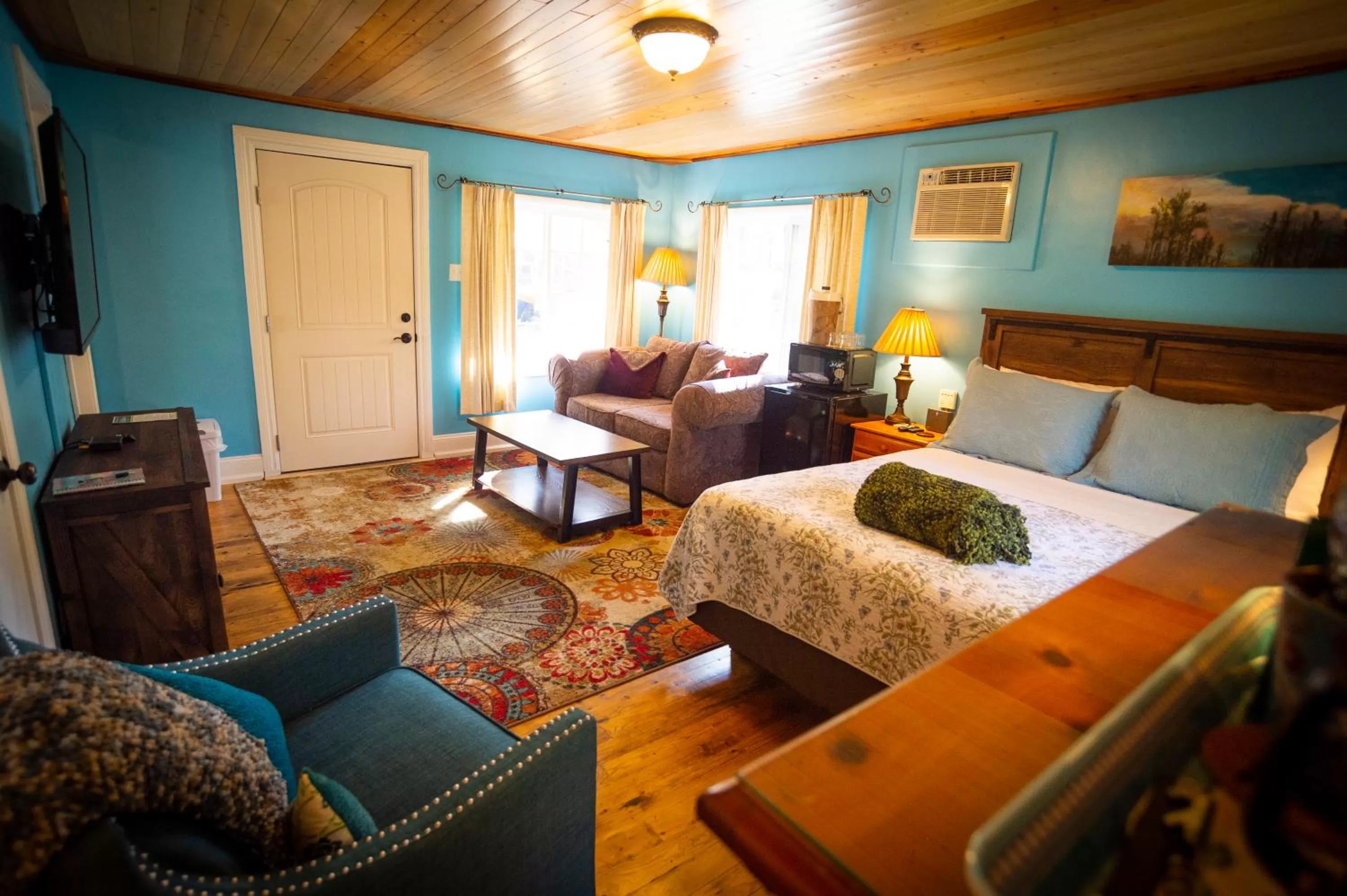Seating Area in Sherwood Court Cottages