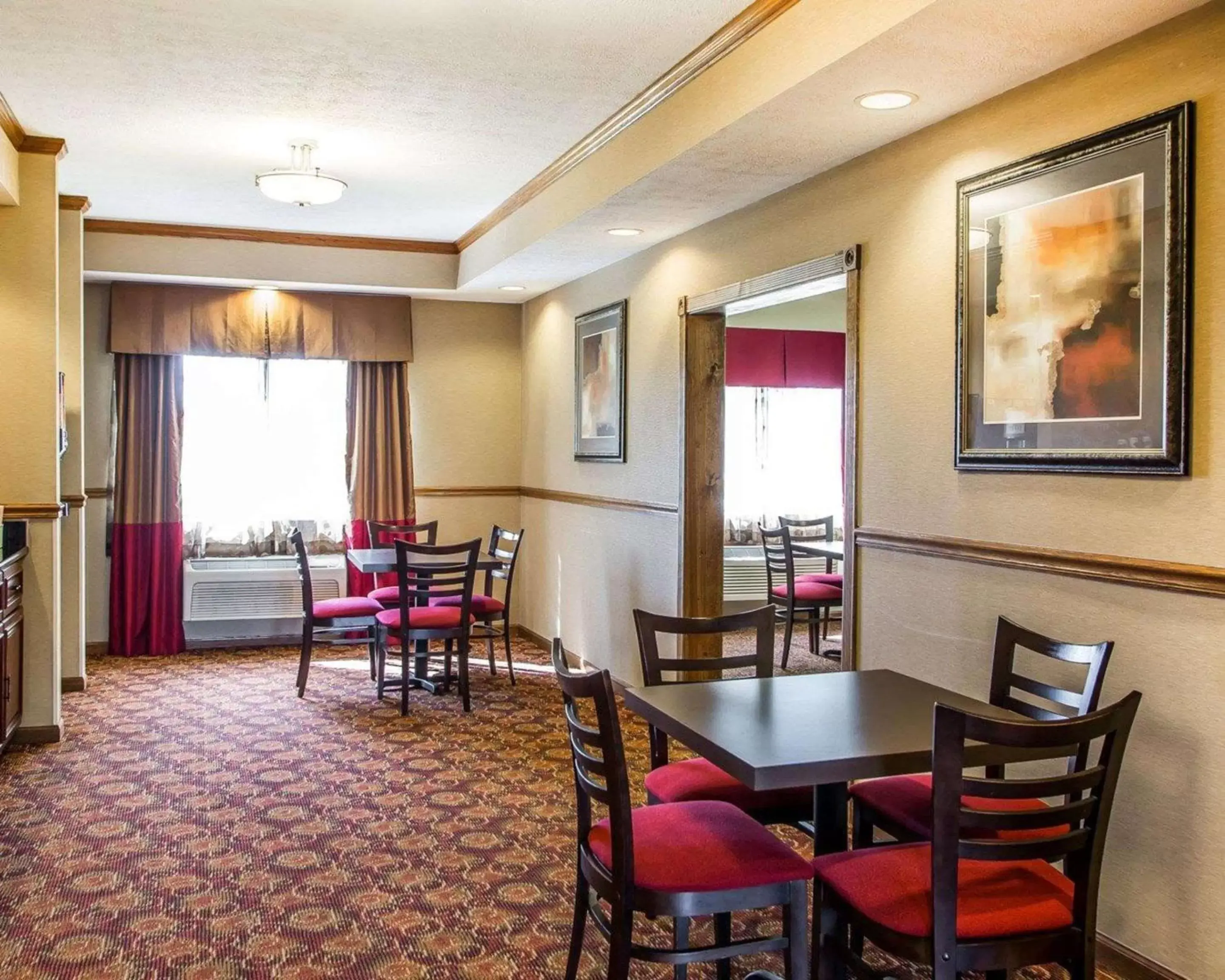 Restaurant/Places to Eat in Quality Inn Greenville North