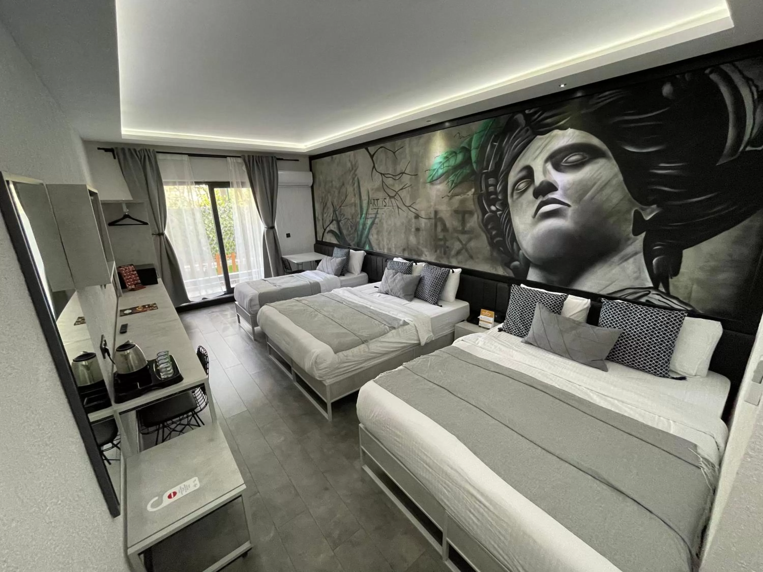 Photo of the whole room, Bed in Melanj Airport Hotel