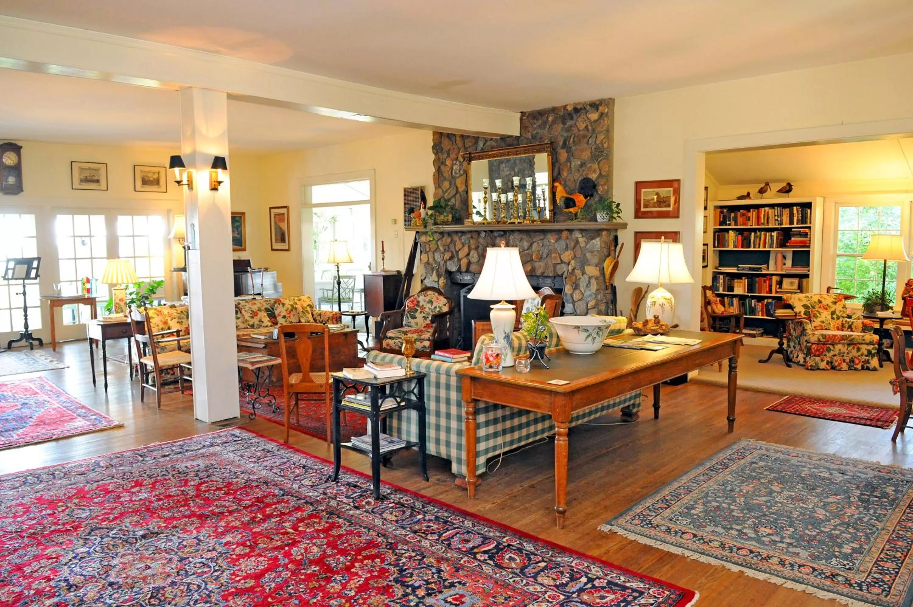 Living room, Lounge/Bar in Orchard Inn