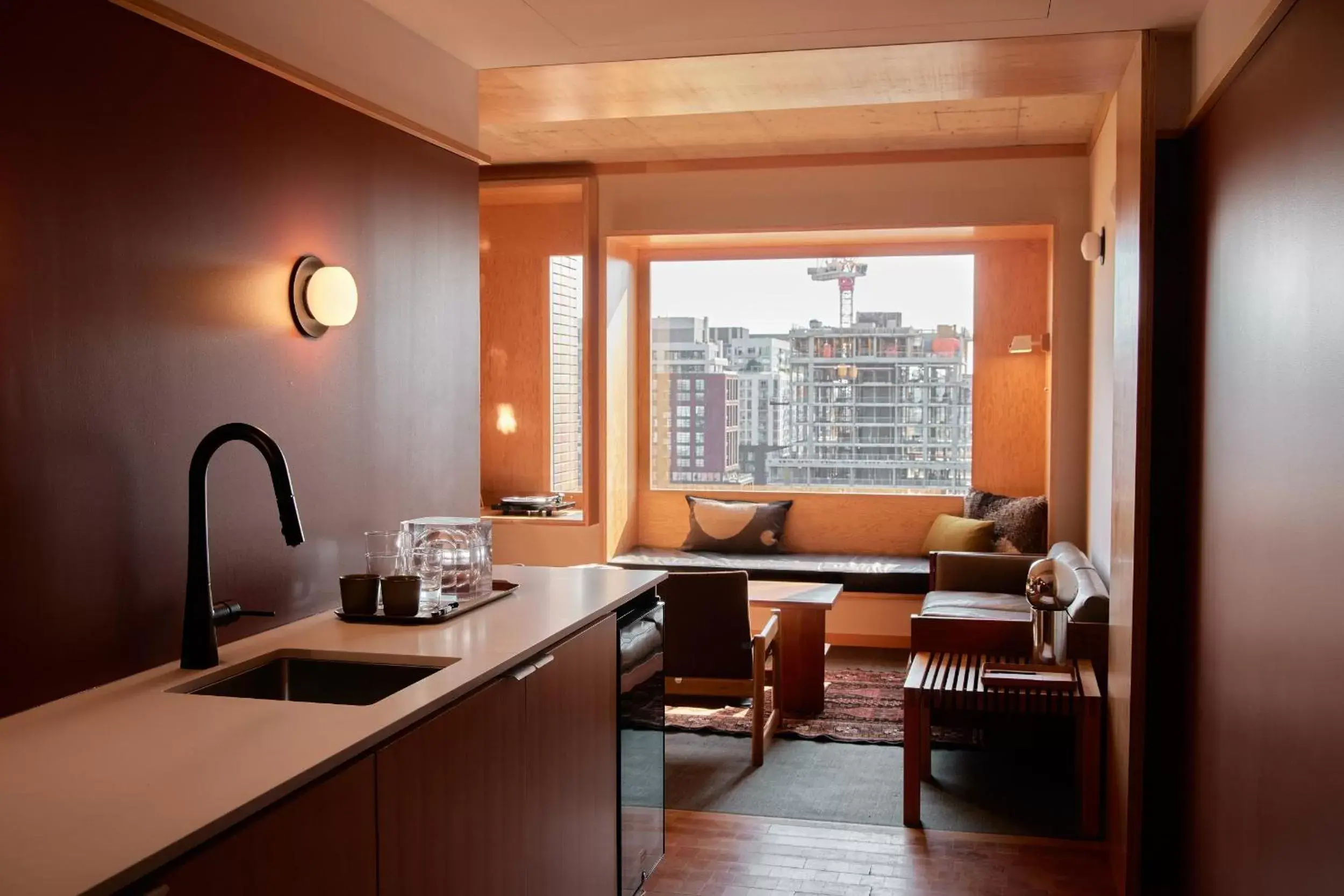 Living room, Kitchen/Kitchenette in Ace Hotel Toronto