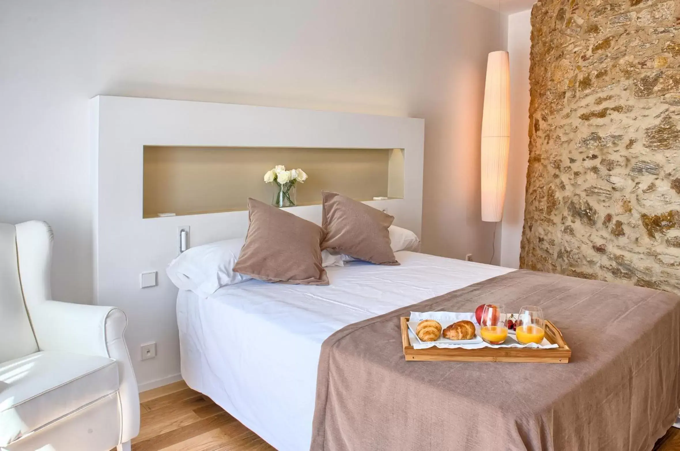 Bedroom, Bed in Hostalet de Begur - Adults Only