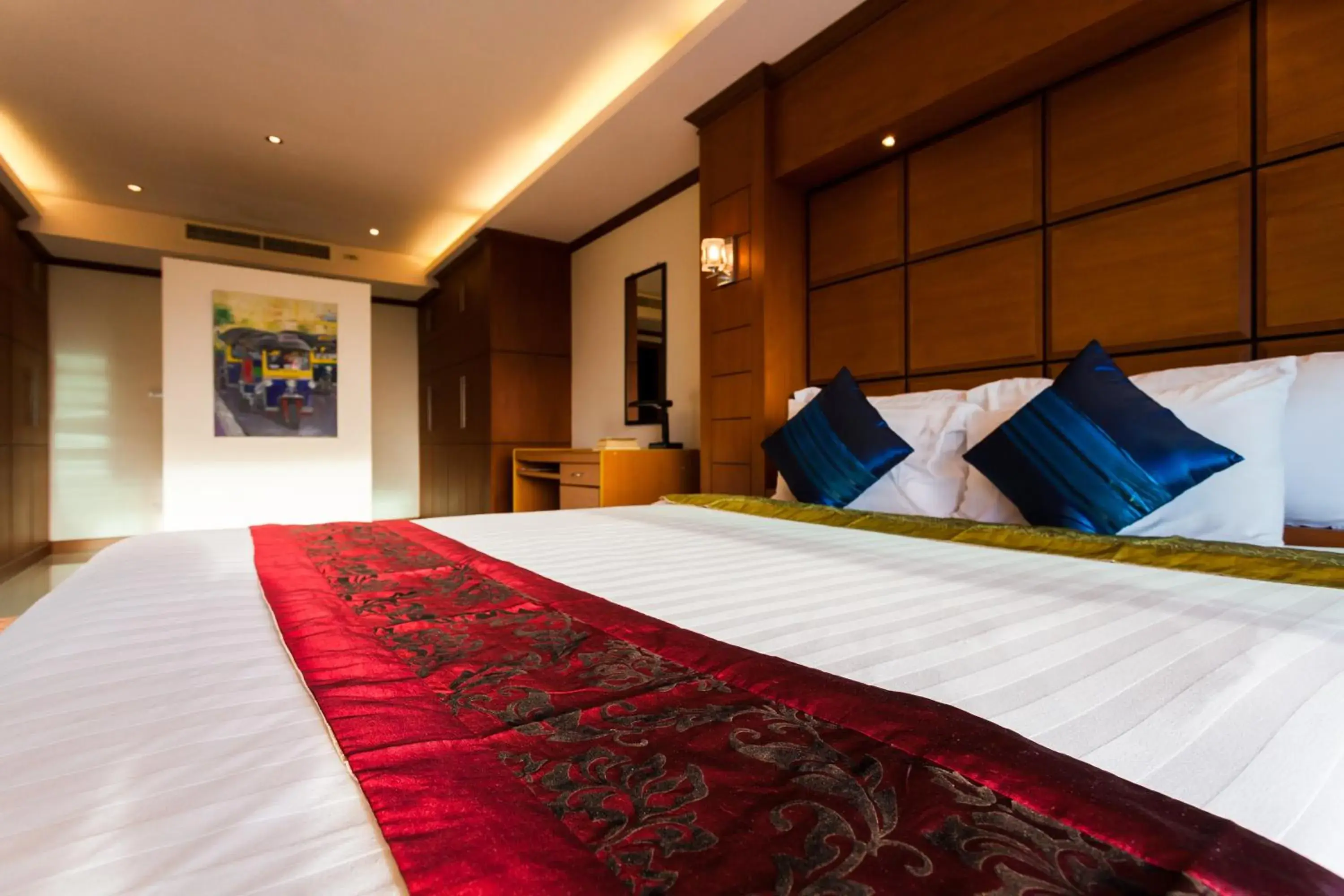 Bed in Tara Court Hotel