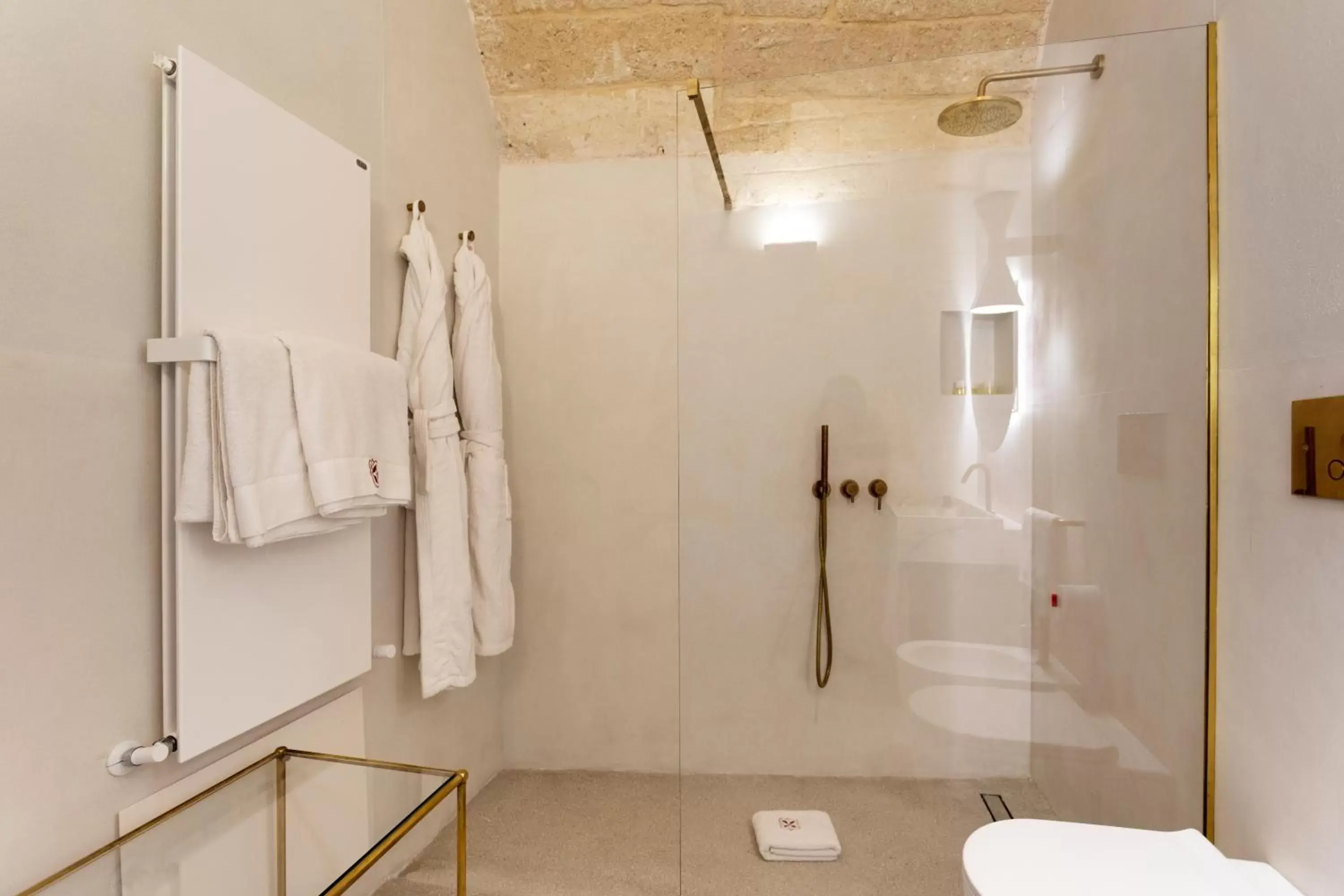 Bathroom in Palazzo De Noha - Boutique Hotel