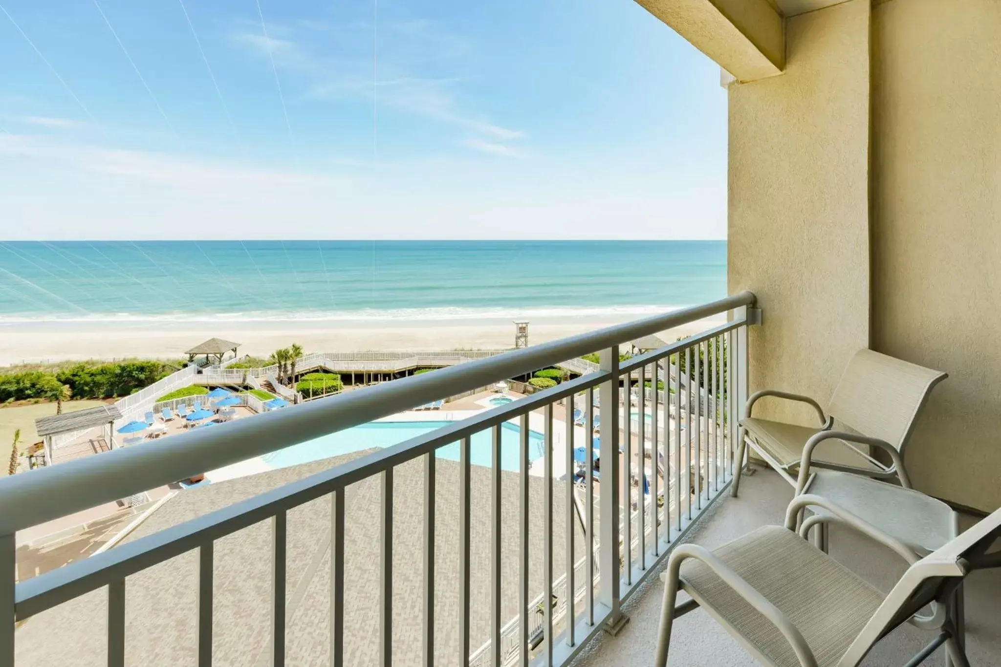 Photo of the whole room, Balcony/Terrace in Holiday Inn Resort Lumina on Wrightsville Beach, an IHG Hotel