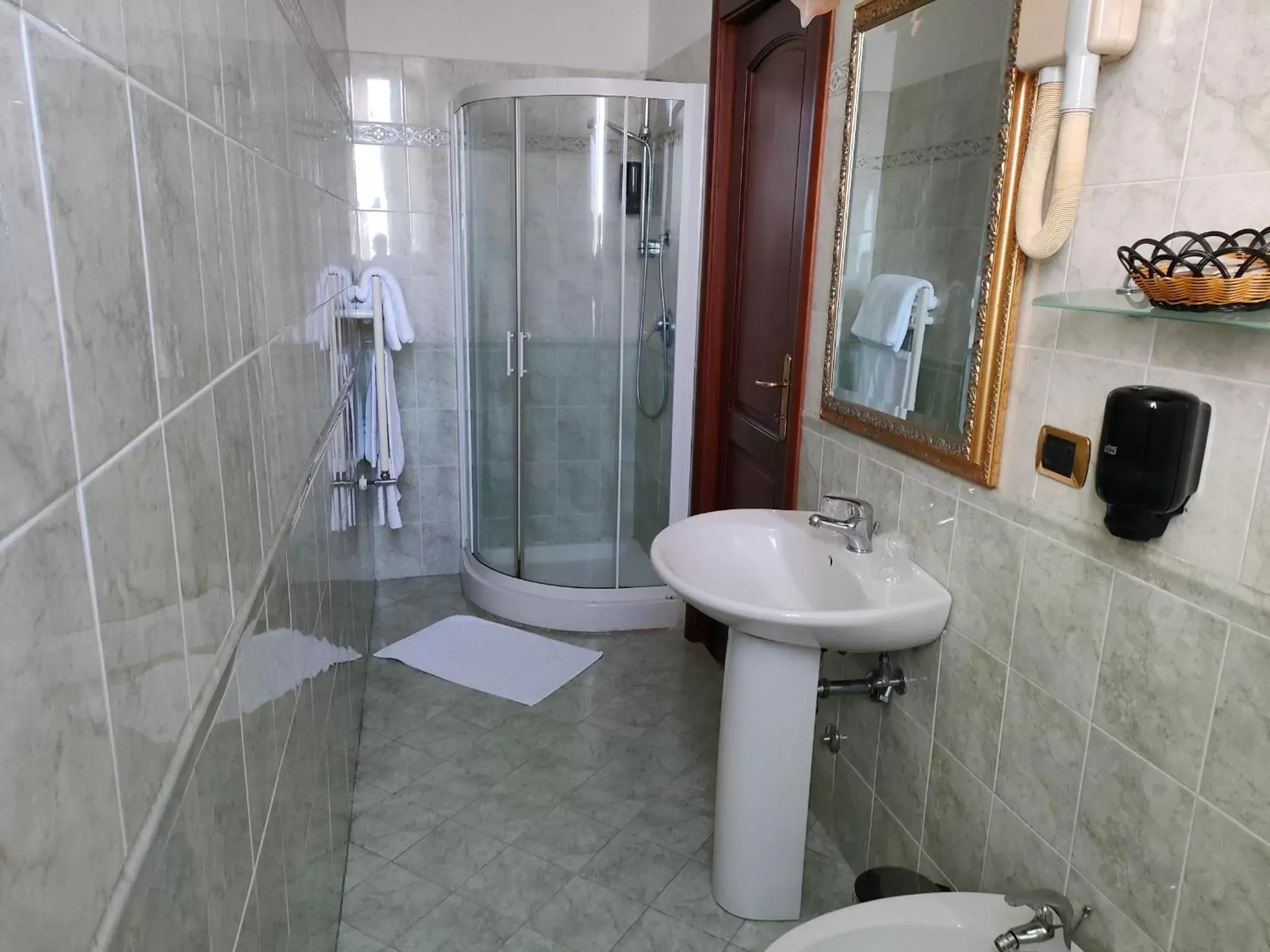 Bathroom in Hotel Parco Dei Principi