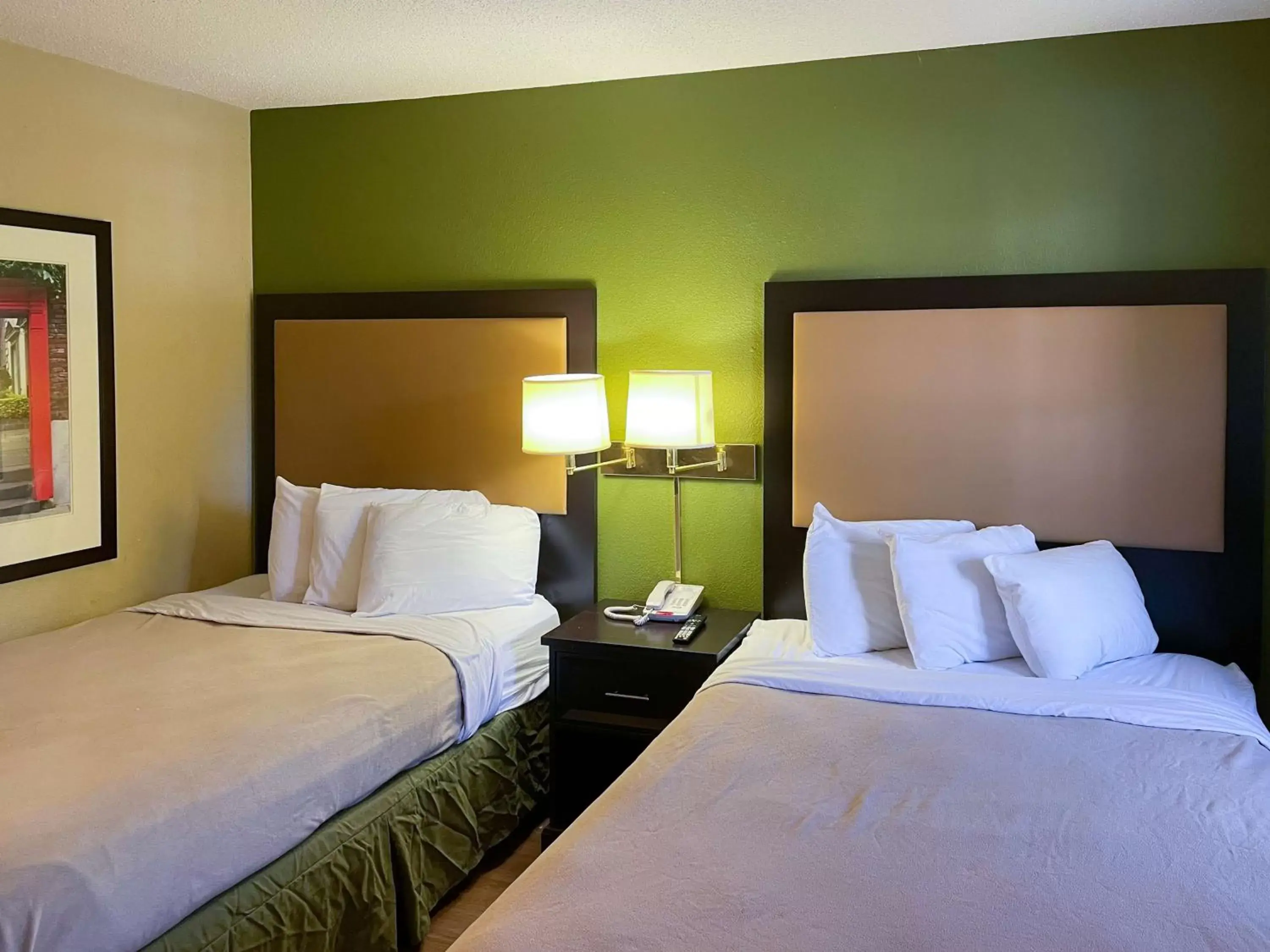 Bedroom, Bed in Motel 6 Columbus, GA Columbus Airport