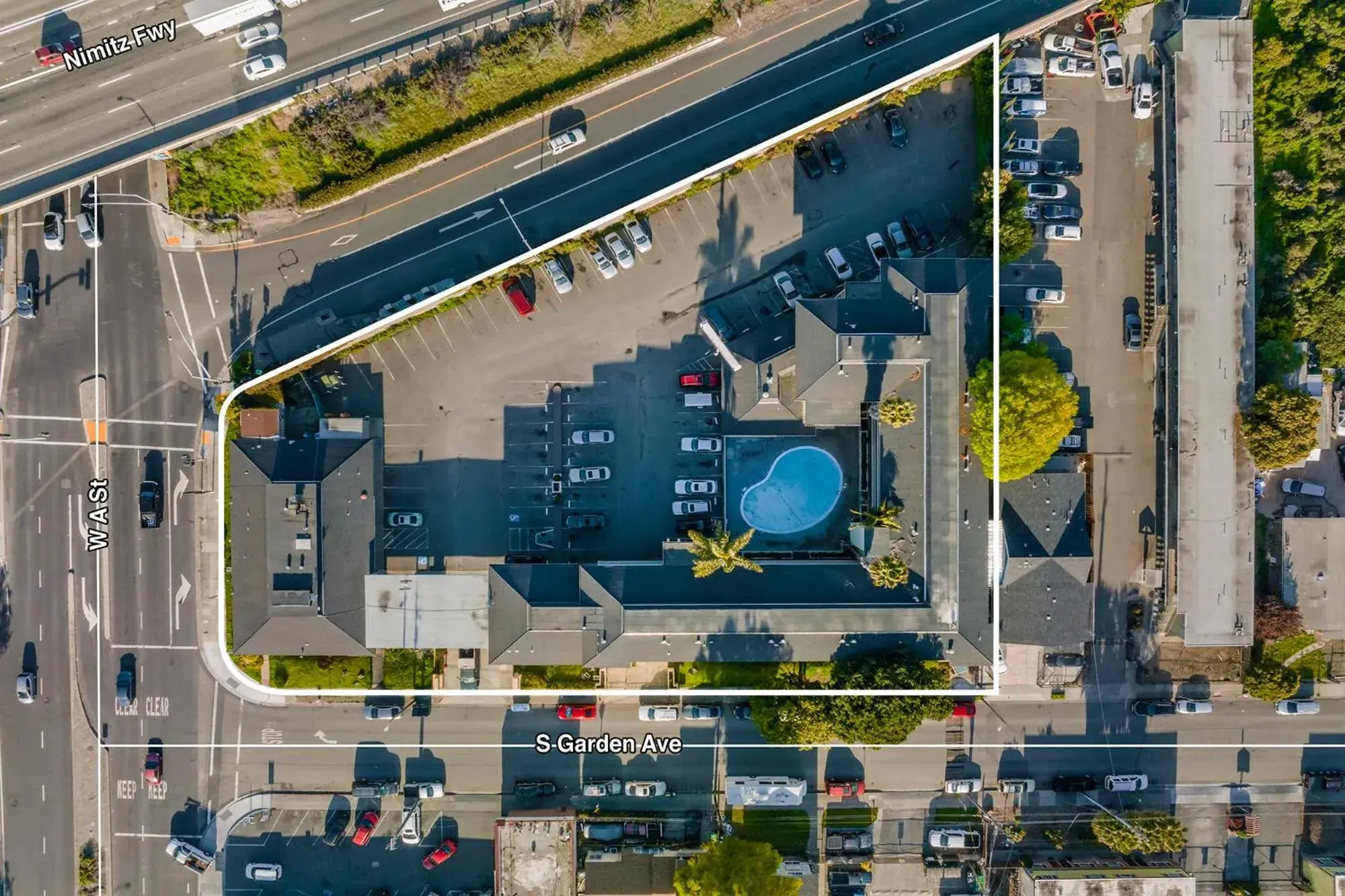 Property building in Heritage Inn Express Hayward Property building in Heritage Inn Express Hayward