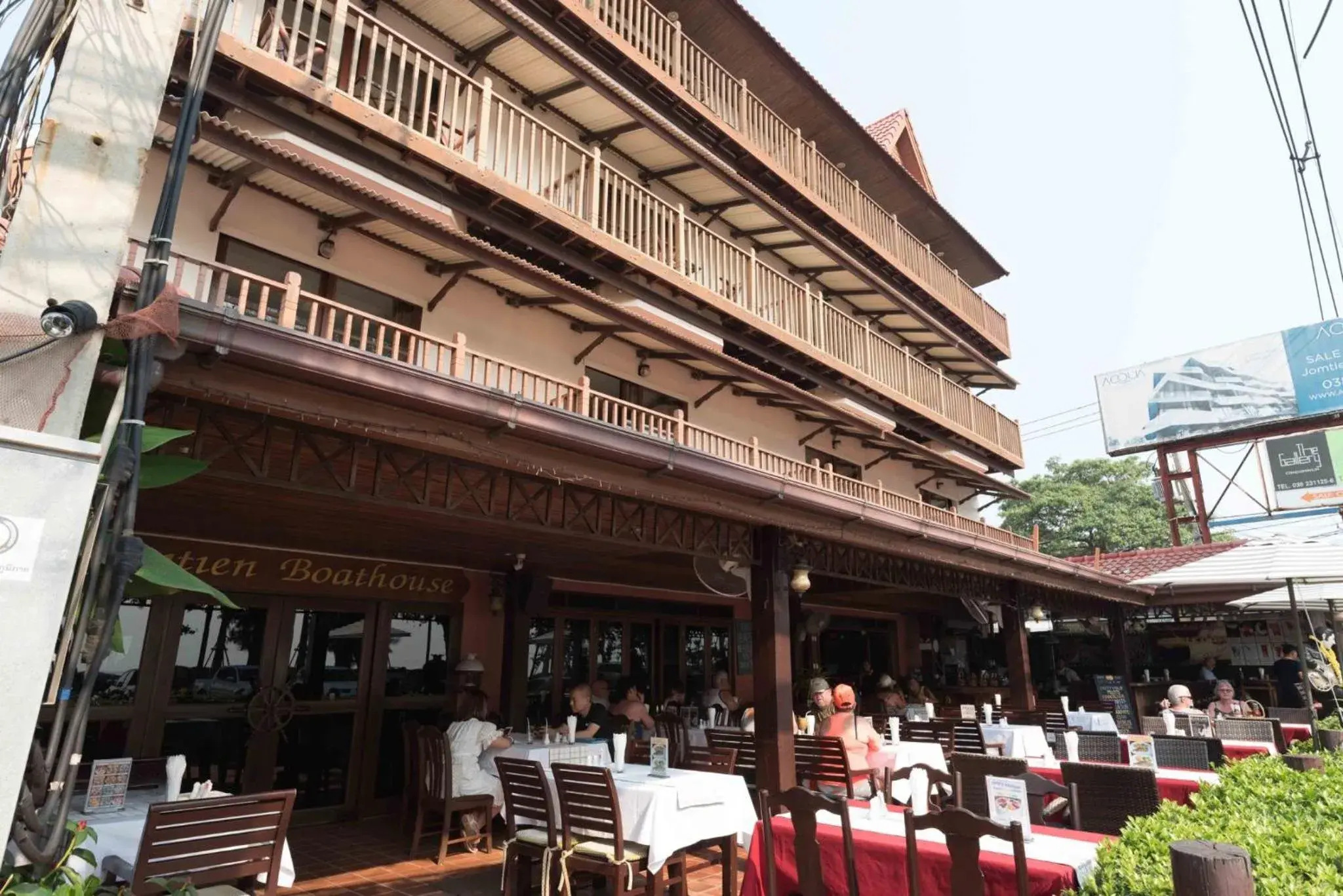 Patio, Restaurant/Places to Eat in Jomtien Boathouse