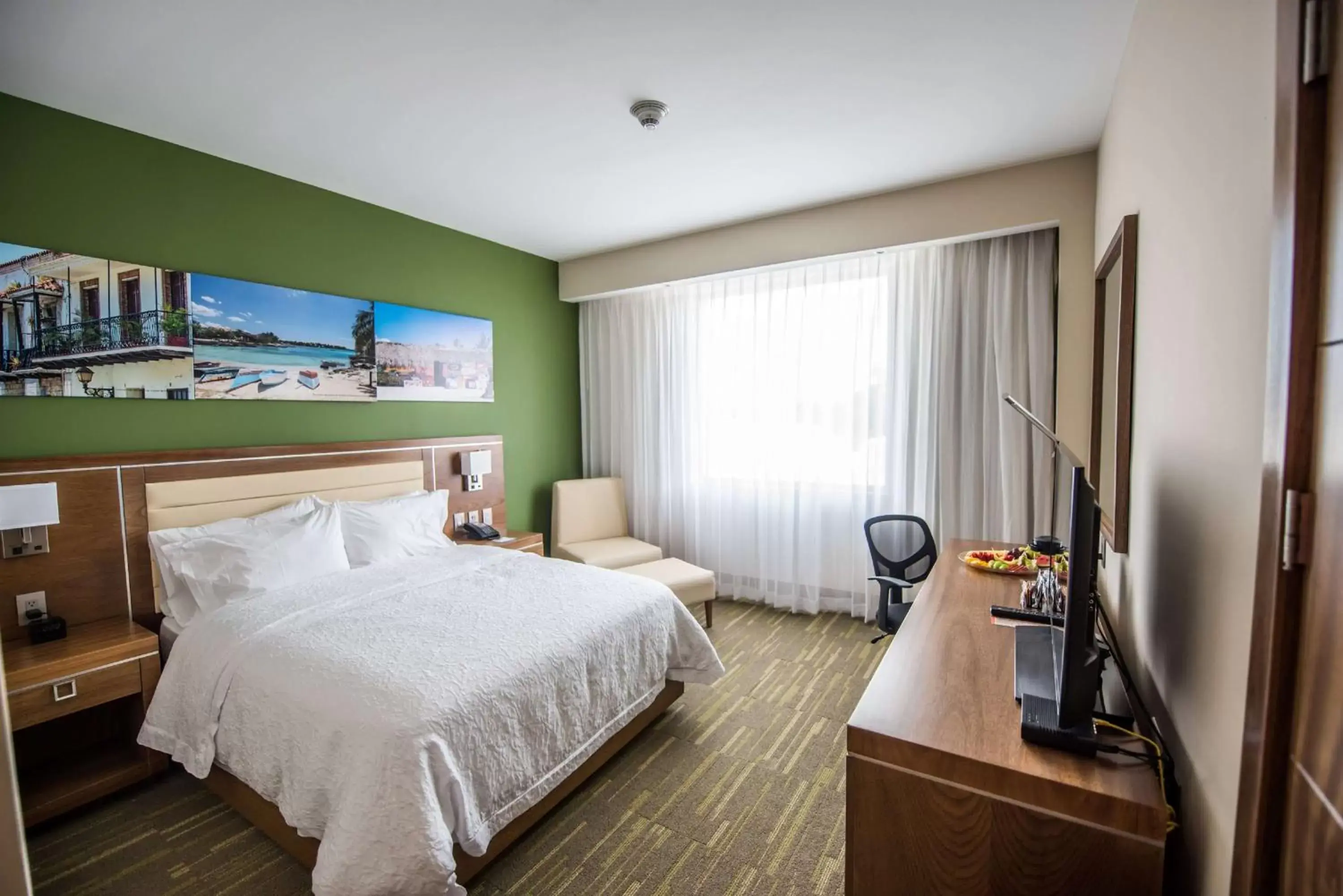 Bedroom, Bed in Hampton By Hilton Santo Domingo Airport