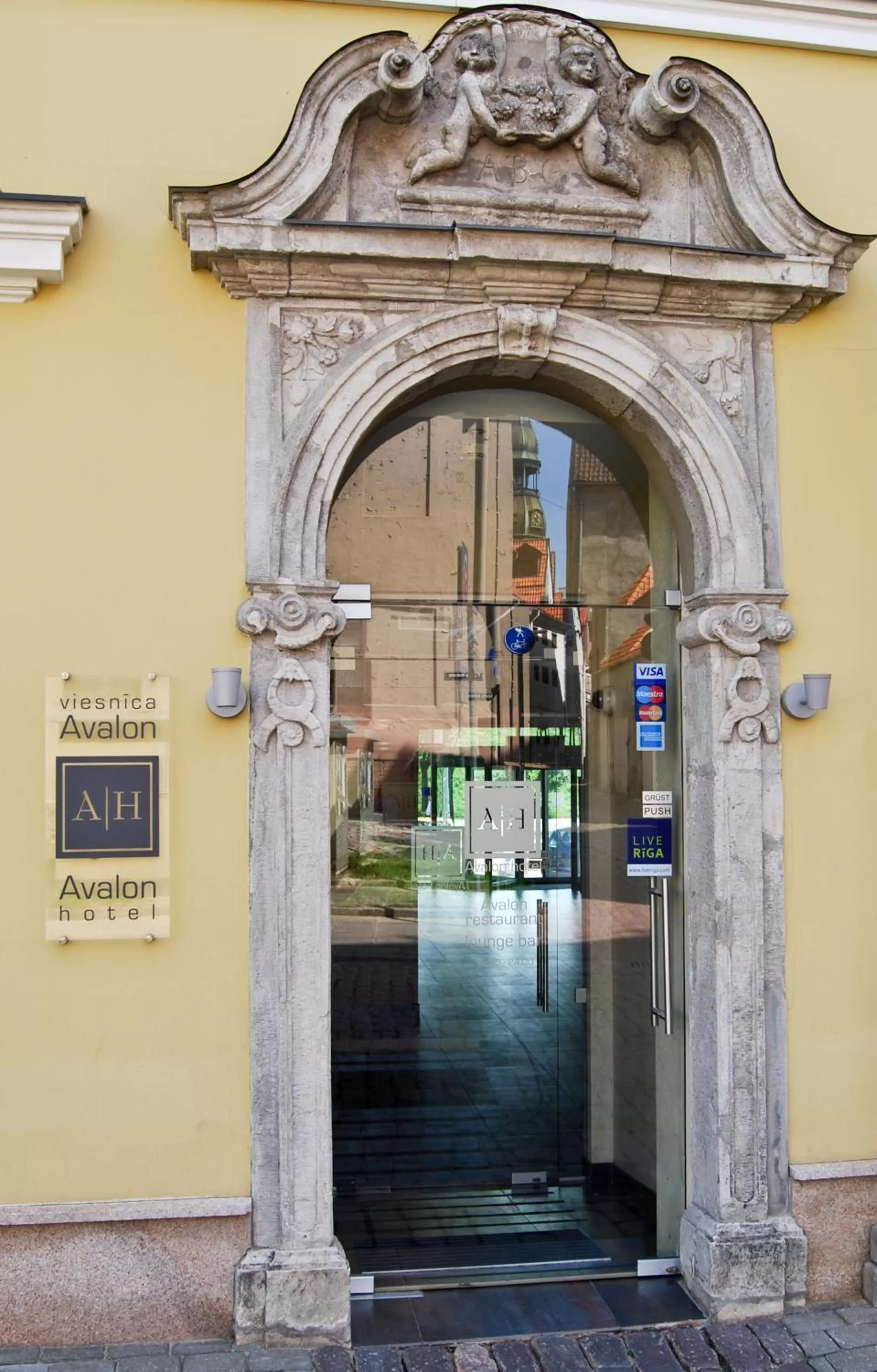 Property building in Avalon Hotel & Conferences