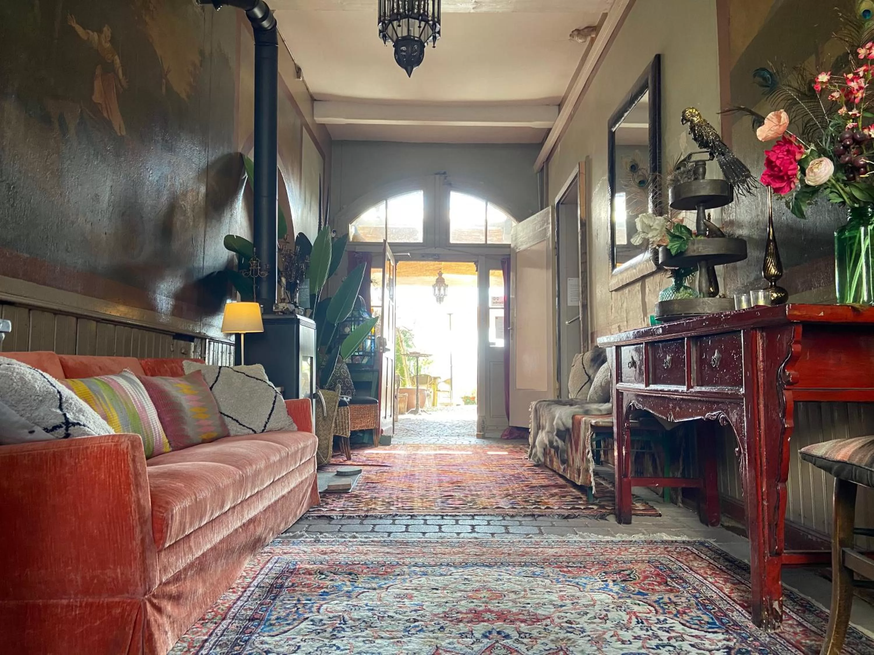 Facade/entrance in Liegen;schaft Guesthouse