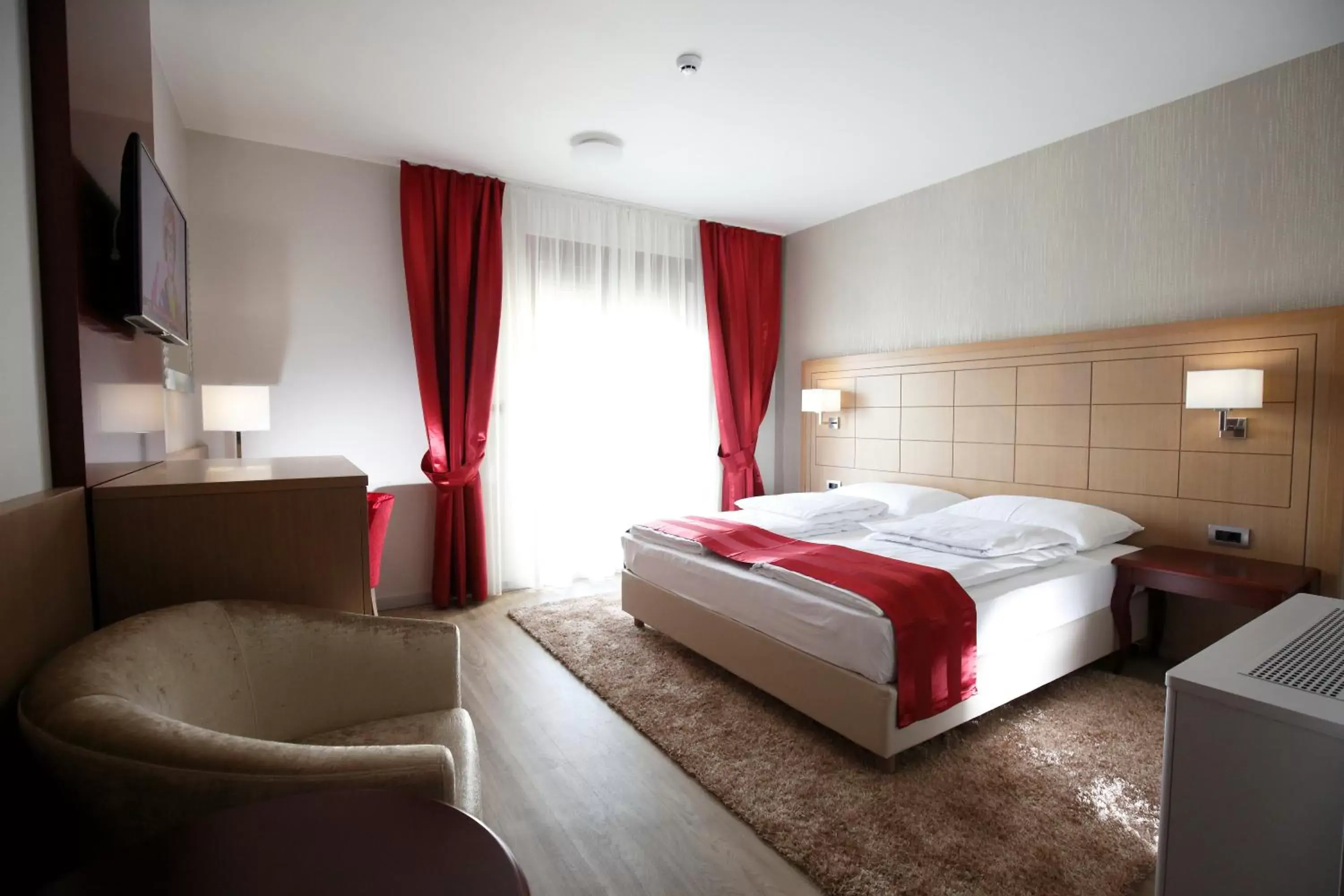 Double Room with Balcony in Hotel Raca Double Room with Balcony in Hotel Raca