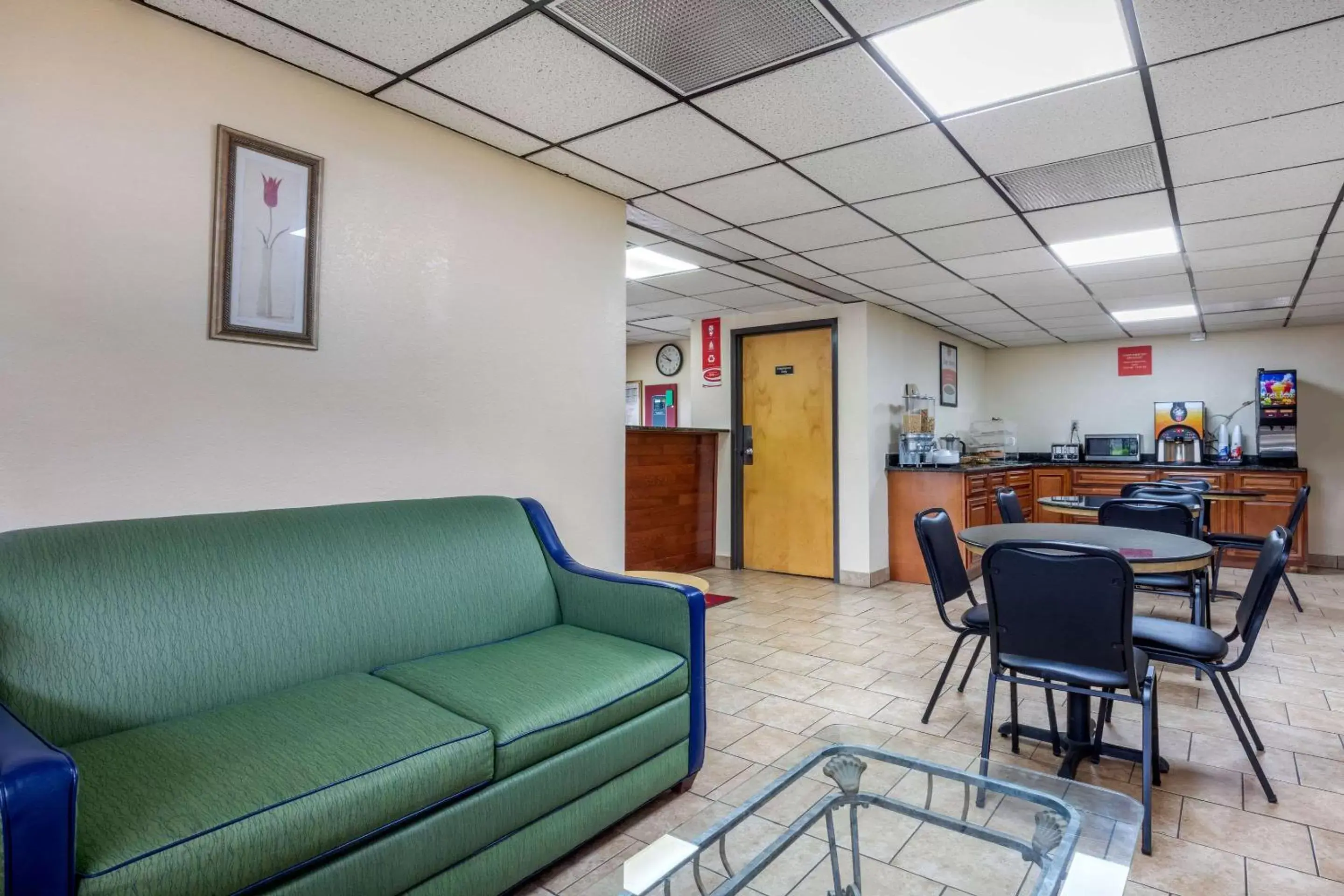 Lobby or reception, Seating Area in Econo Lodge Chattanooga