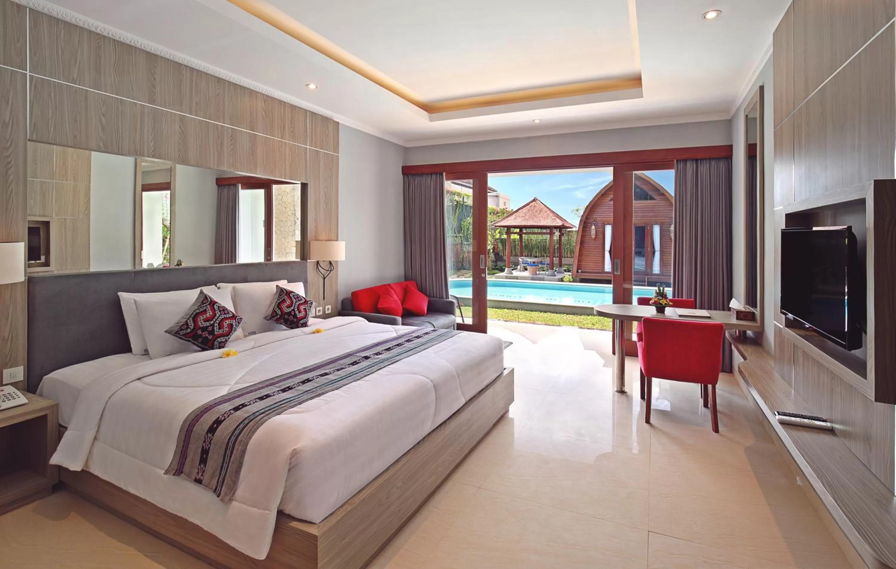 Photo of the whole room, Bed in Kubu GWK Resort