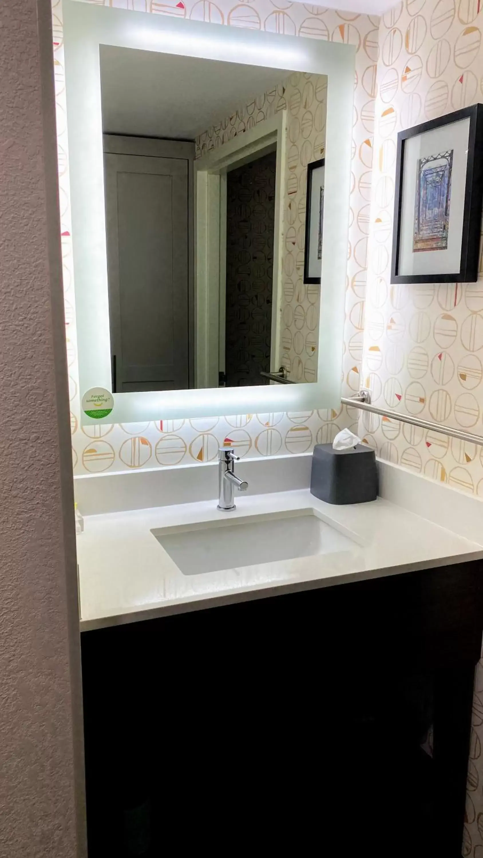 King Room with Sofa Bed - Non-Smoking in Holiday Inn Spartanburg Northwest King Room with Sofa Bed - Non-Smoking in Holiday Inn Spartanburg Northwest