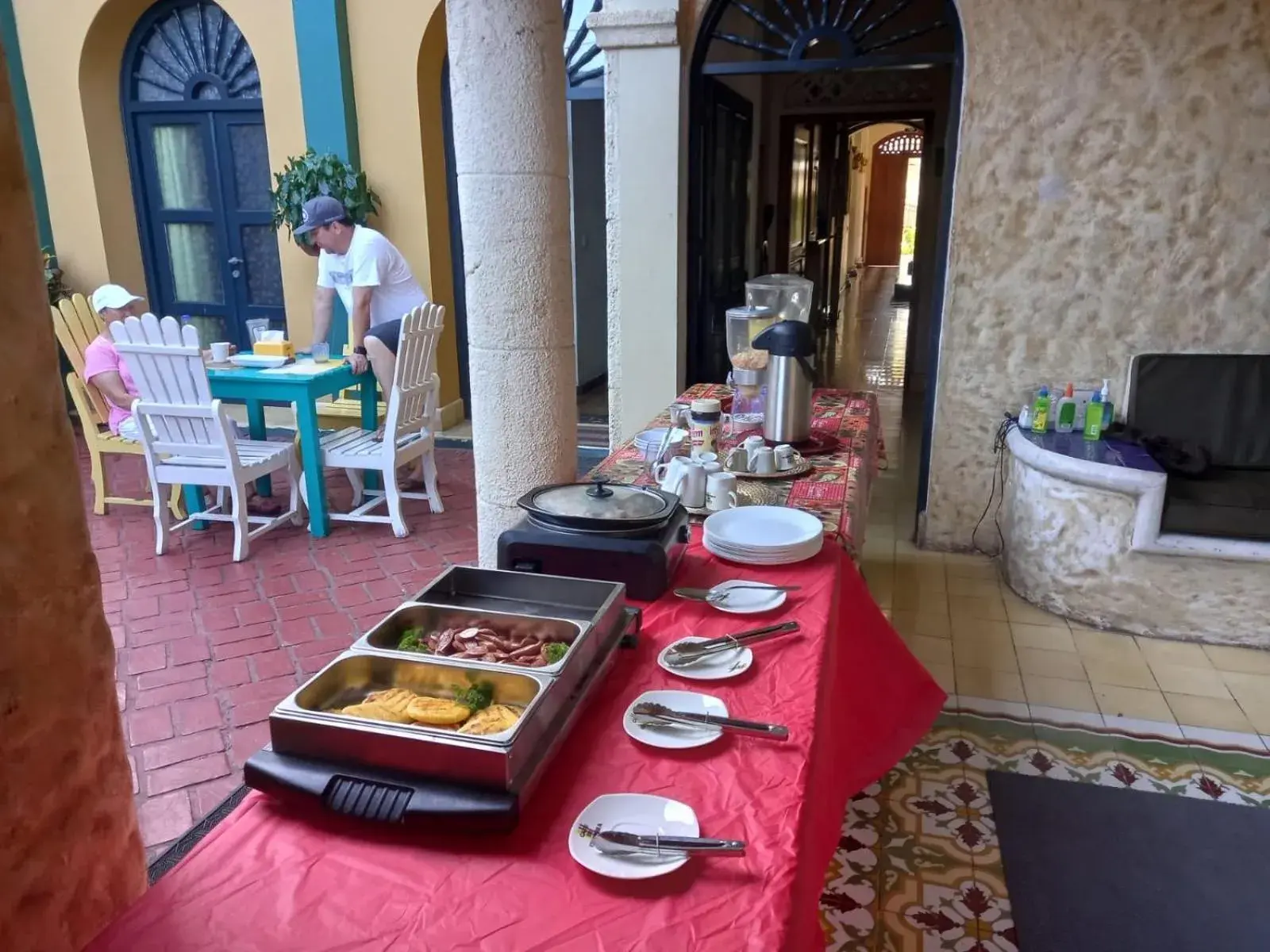 Food and drinks in Hotel Boutique Castillo Ines Maria