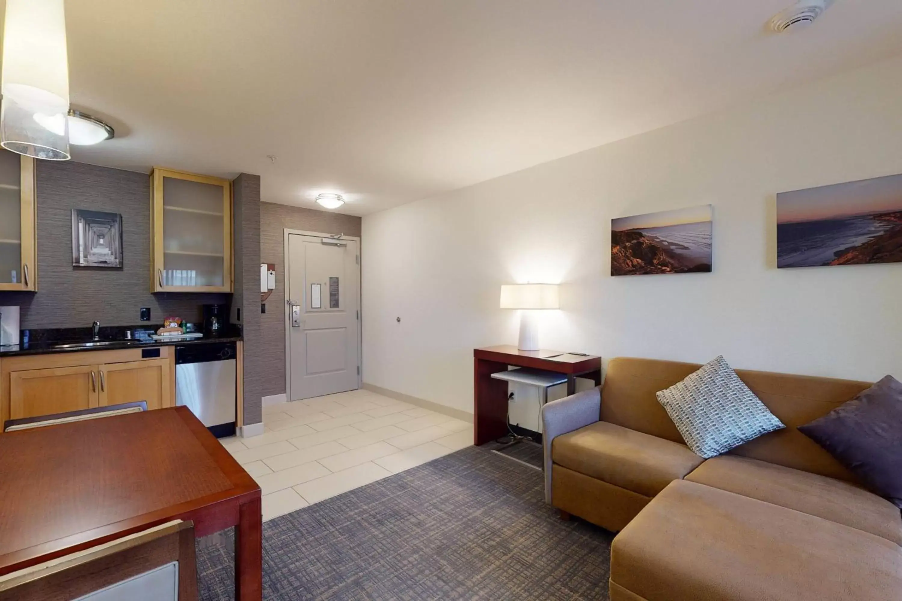 Bedroom, Seating Area in Residence Inn San Diego Del Mar