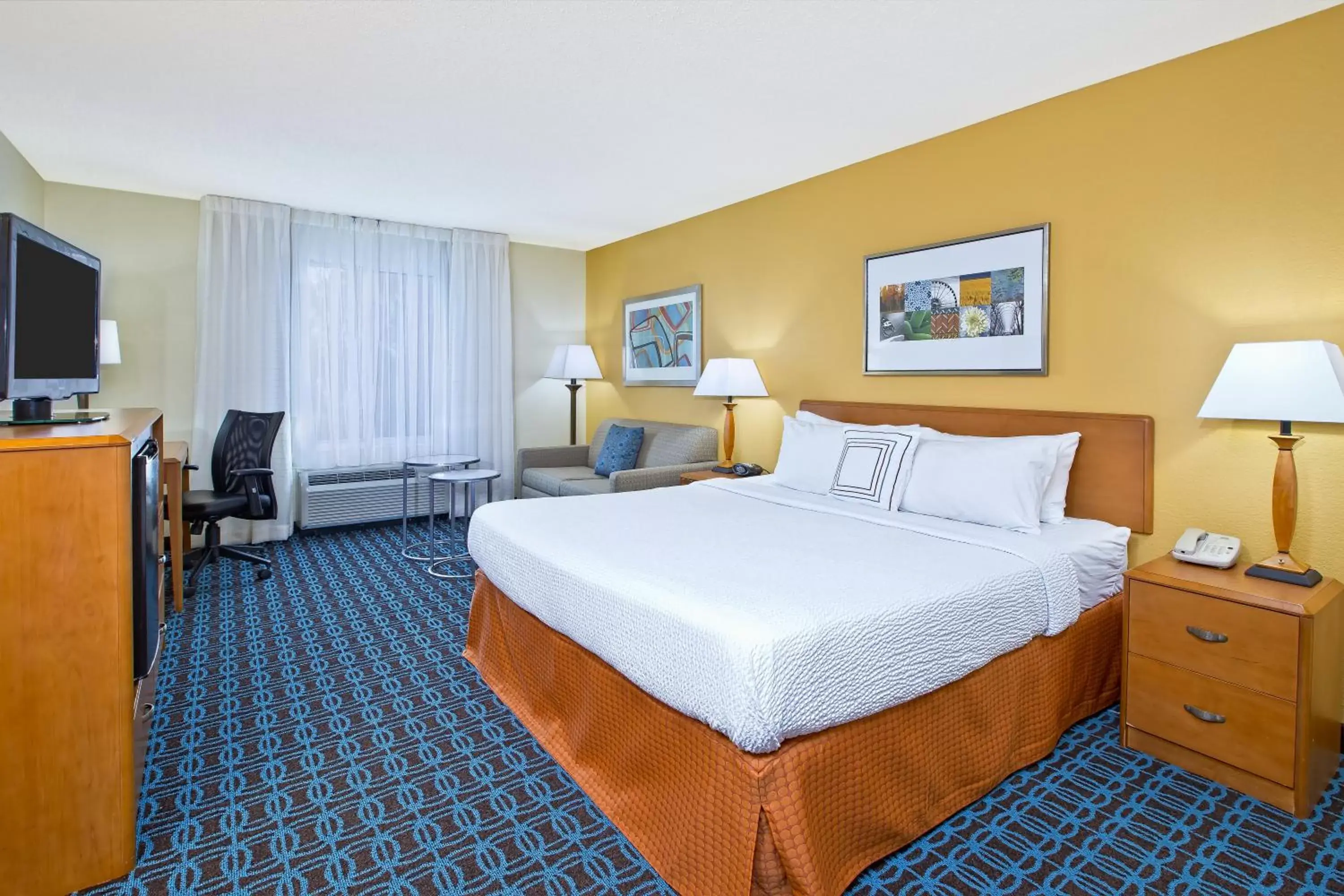 Photo of the whole room, Bed in Fairfield Inn & Suites by Marriott Chattanooga South East Ridge