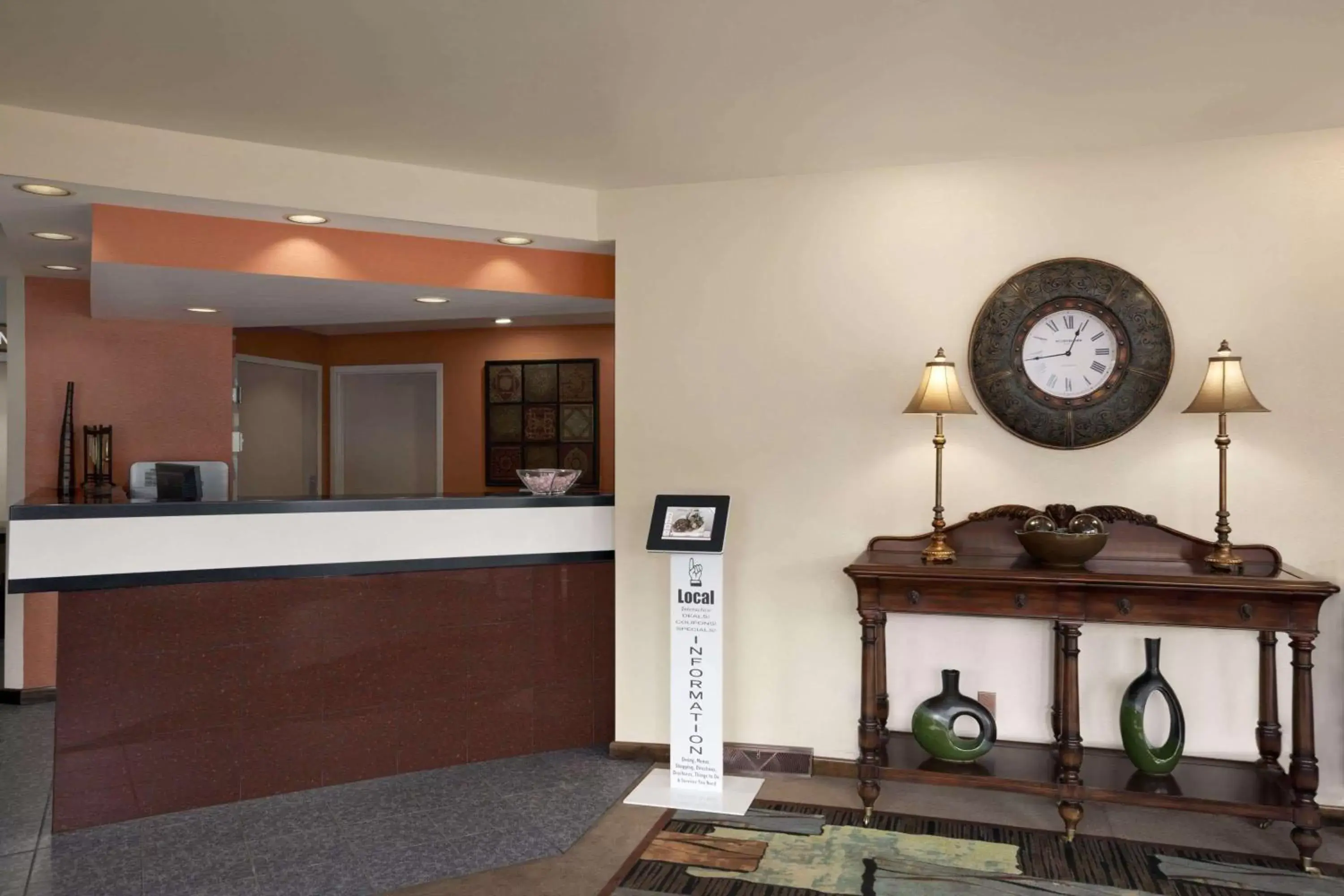 Lobby or reception, Lobby/Reception in Days Inn & Suites by Wyndham Albany