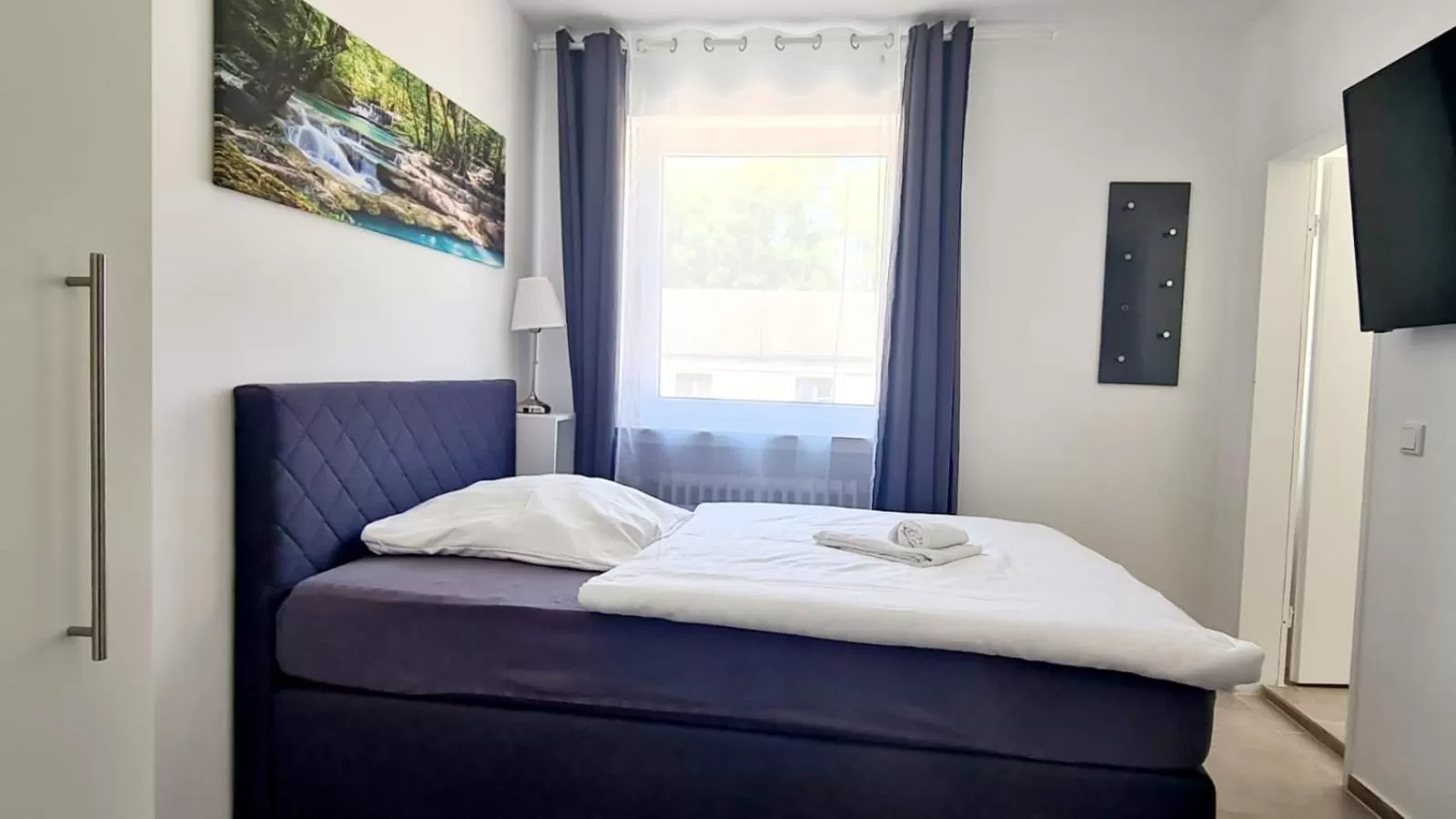 Bedroom, Bed in Dreams Beckum