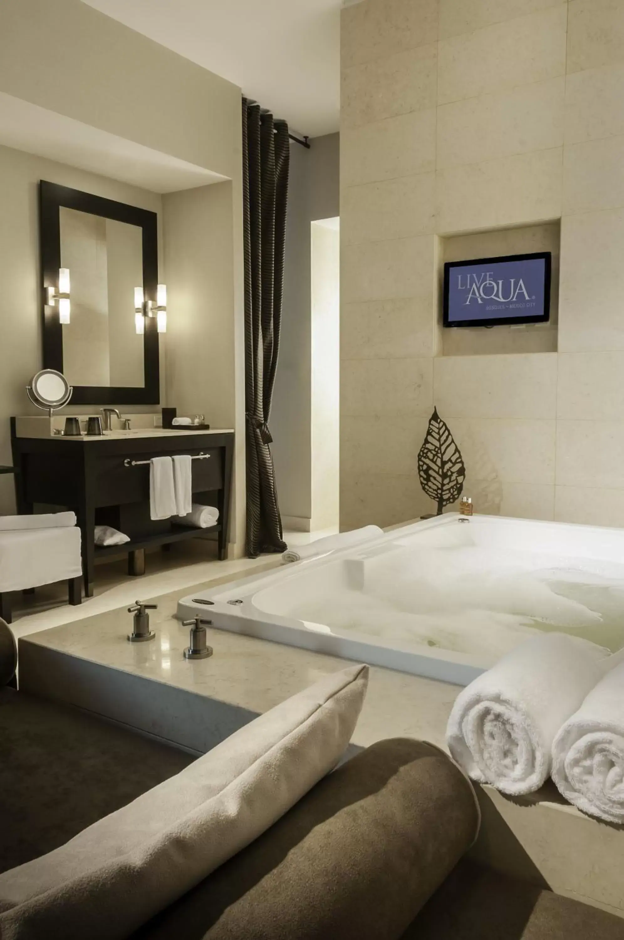 Photo of the whole room, Bathroom in Live Aqua Urban Resort Mexico