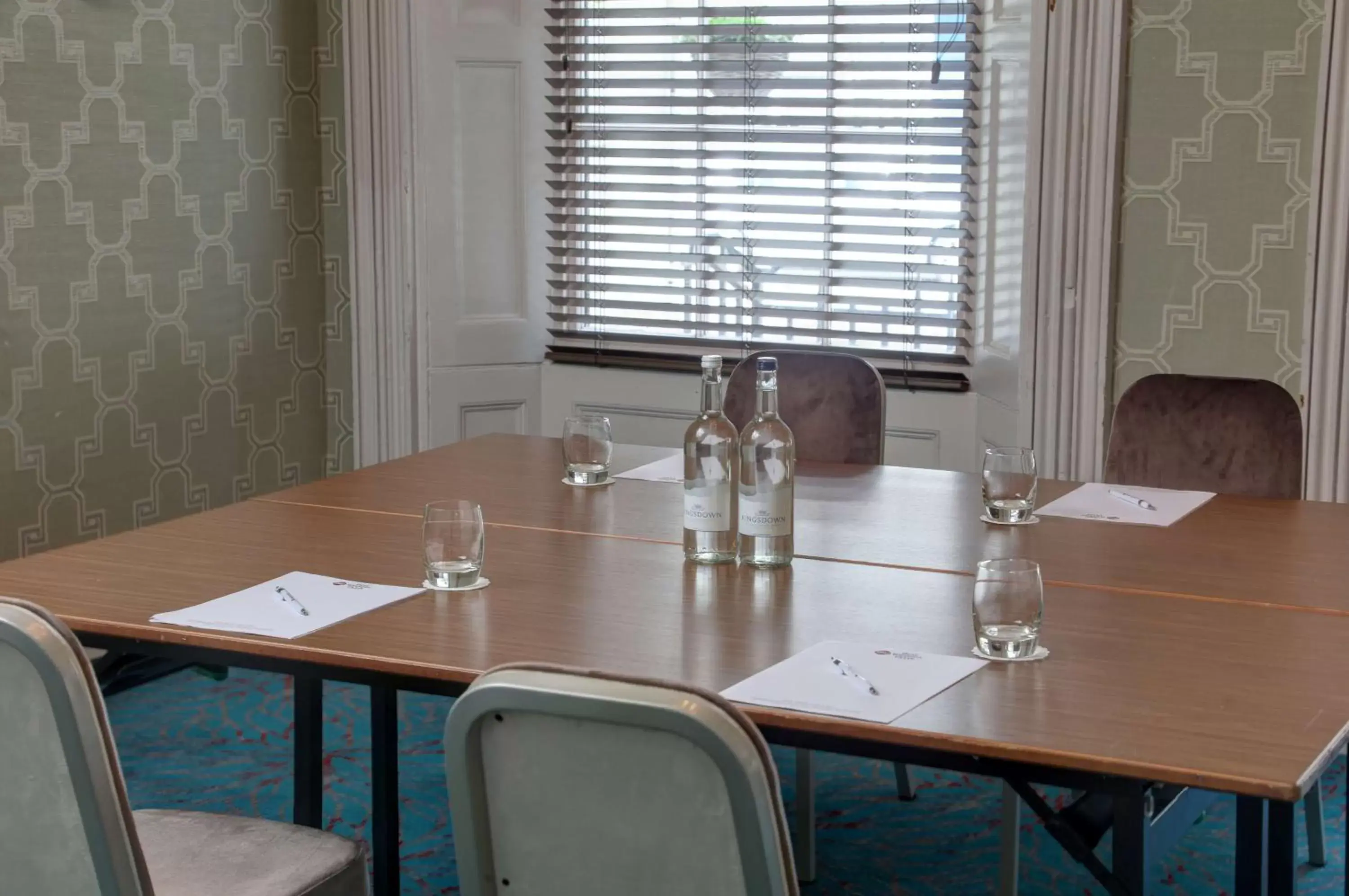 Meeting/conference room in Best Western Premier Dover Marina Hotel & Spa