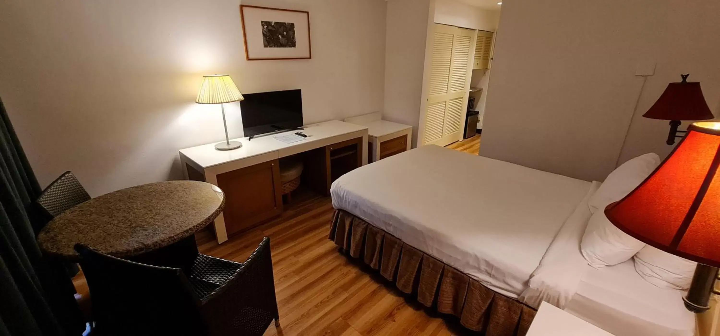 Bed in SureStay Hotel by Best Western Guam Palmridge