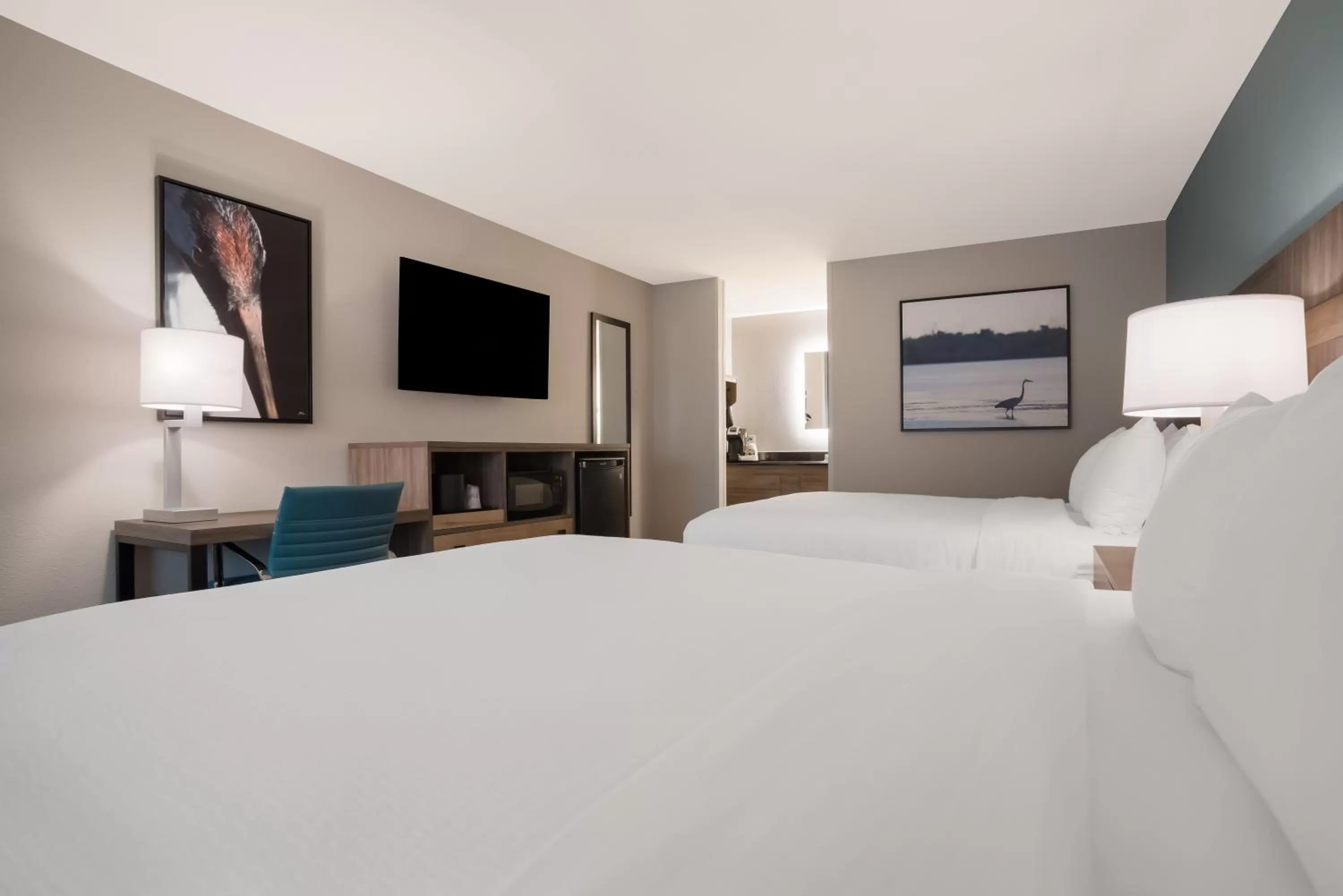 TV and multimedia, Bed in Best Western Flagship Inn