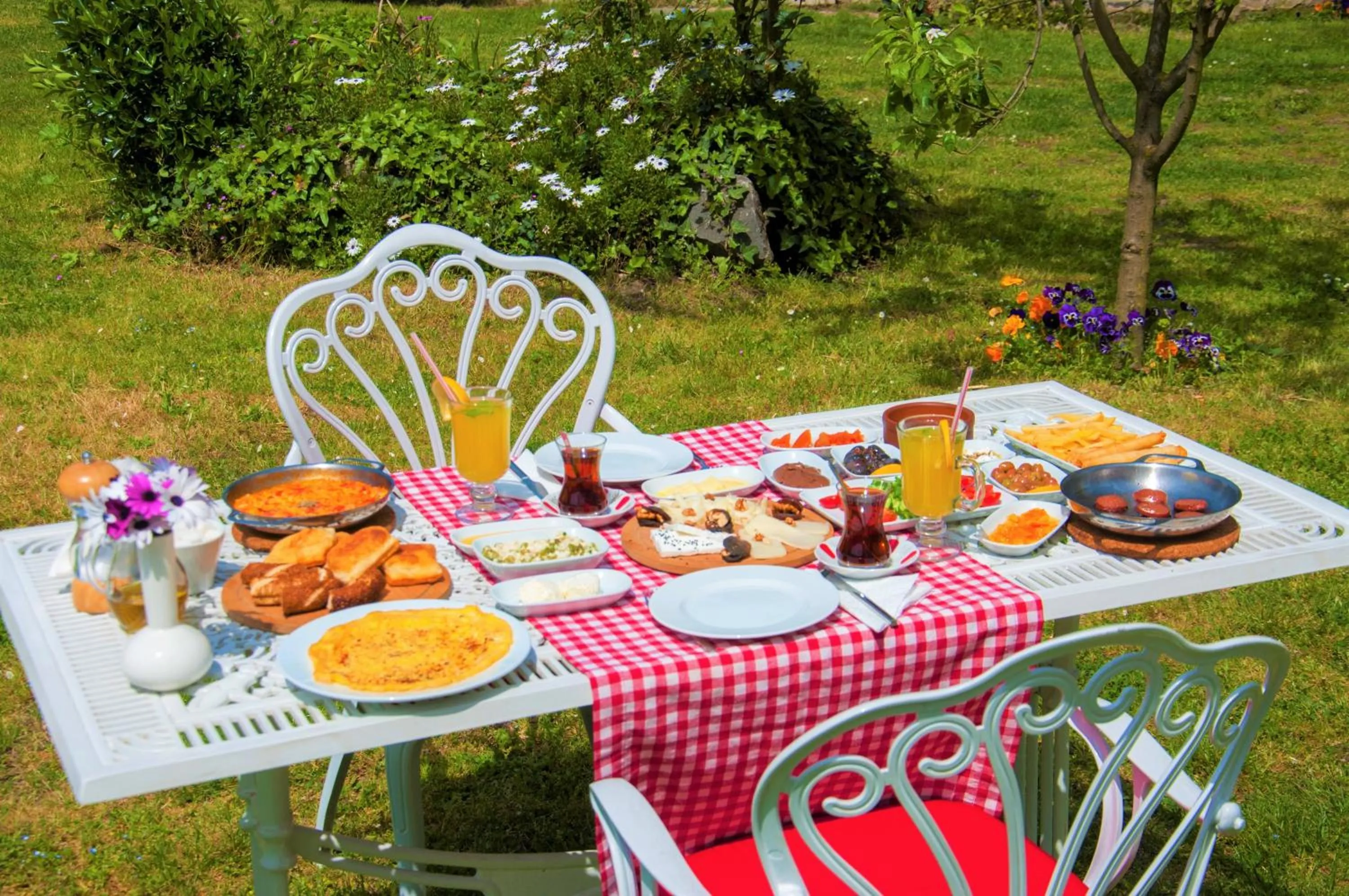 Breakfast in Villa Kirkpinar Sapanca