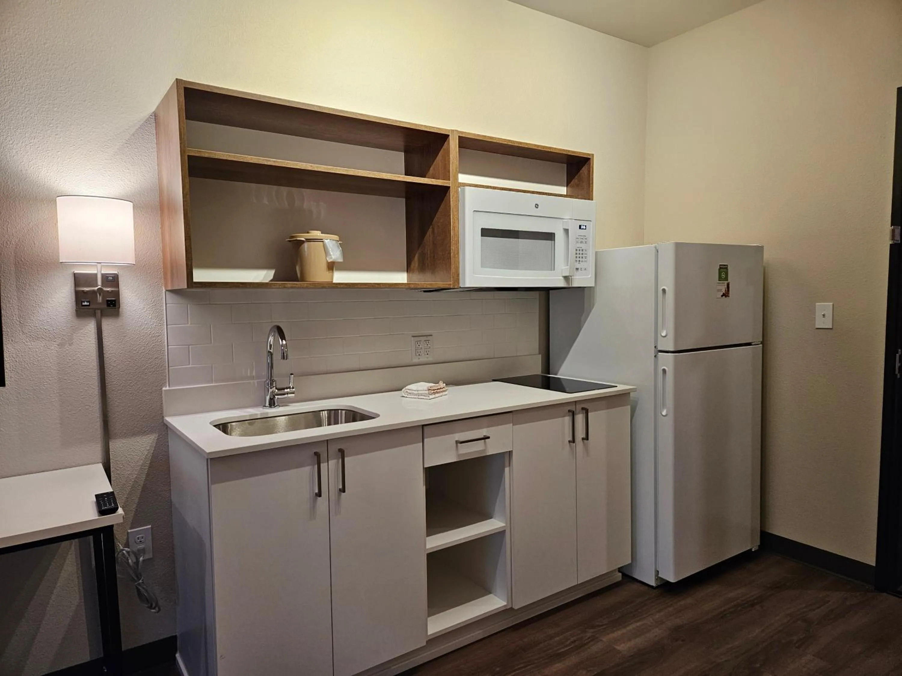 Kitchen or kitchenette in Extended Stay America Premier Suites - Boise - Meridian