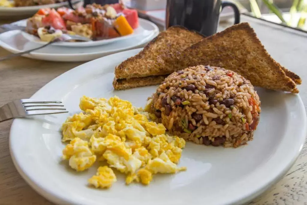 Breakfast in SURA