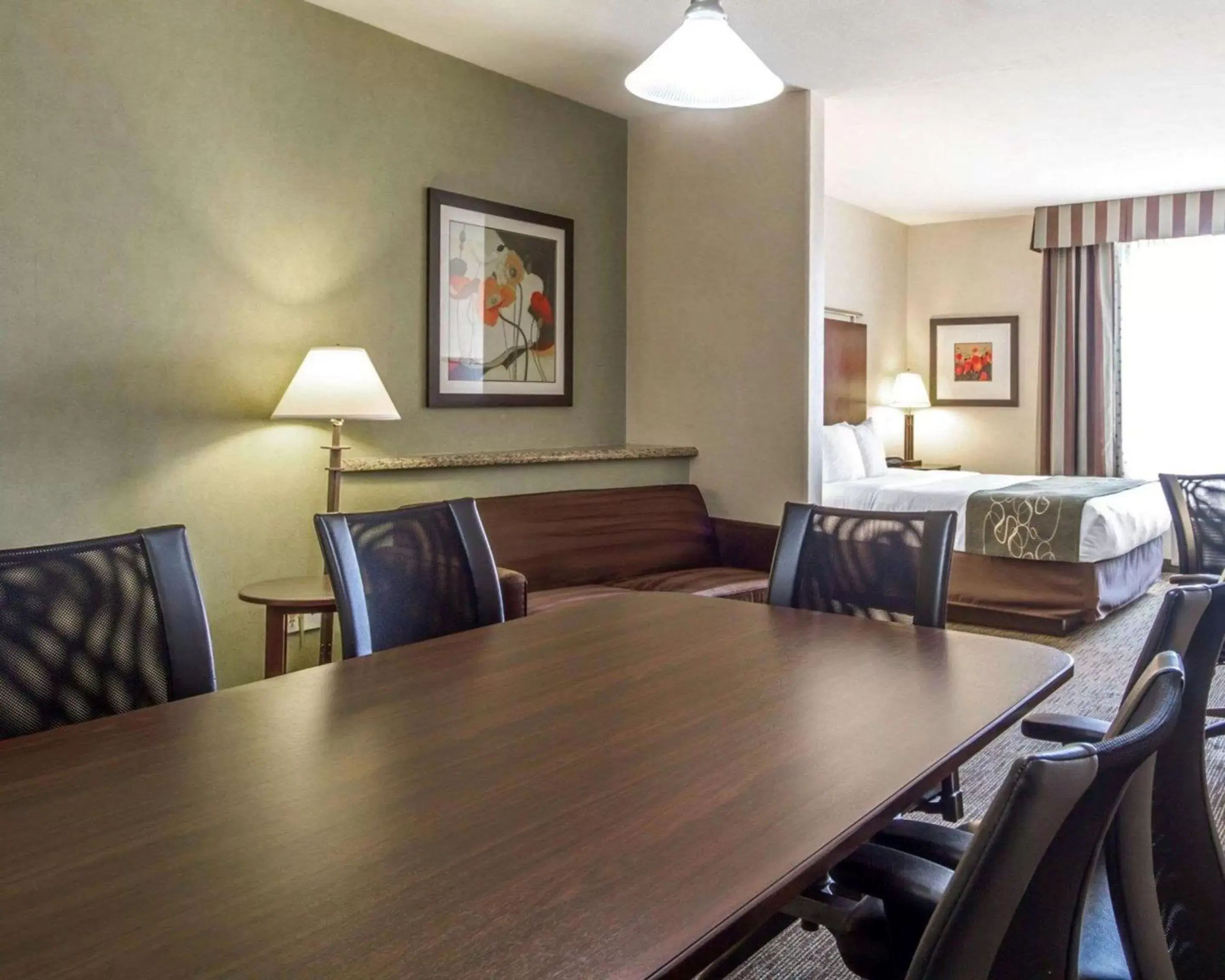 King Suite with Boardroom Table - Non-Smoking in Comfort Suites