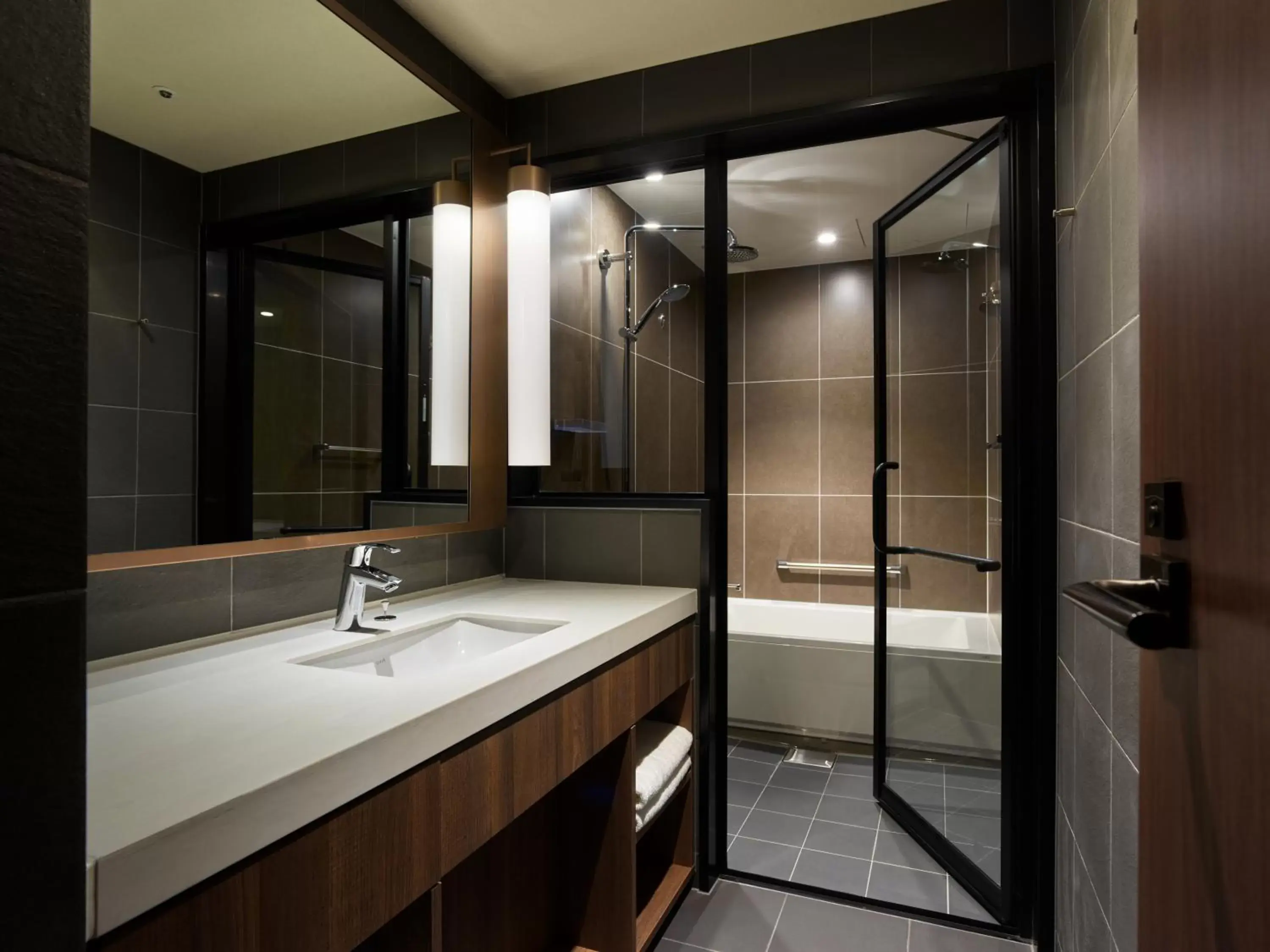 Shower, Bathroom in Mitsui Garden Hotel Gotanda