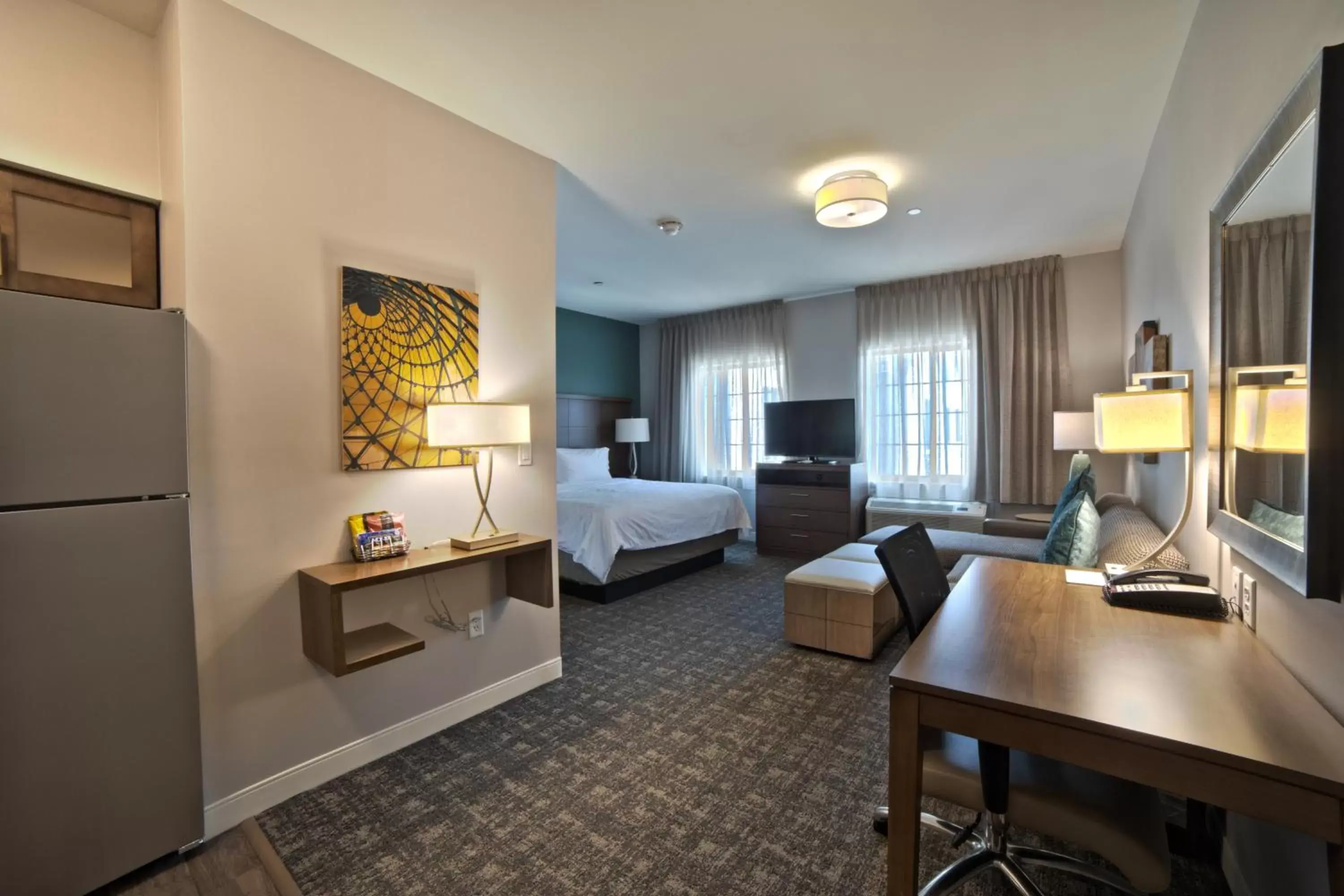 One-Bedroom King Room with Roll-in Shower - Hearing Accessible - Non-Smoking in Staybridge Suites Houston - Humble Beltway 8 E by IHG One-Bedroom King Room with Roll-in Shower - Hearing Accessible - Non-Smoking in Staybridge Suites Houston - Humble Beltway 8 E by IHG