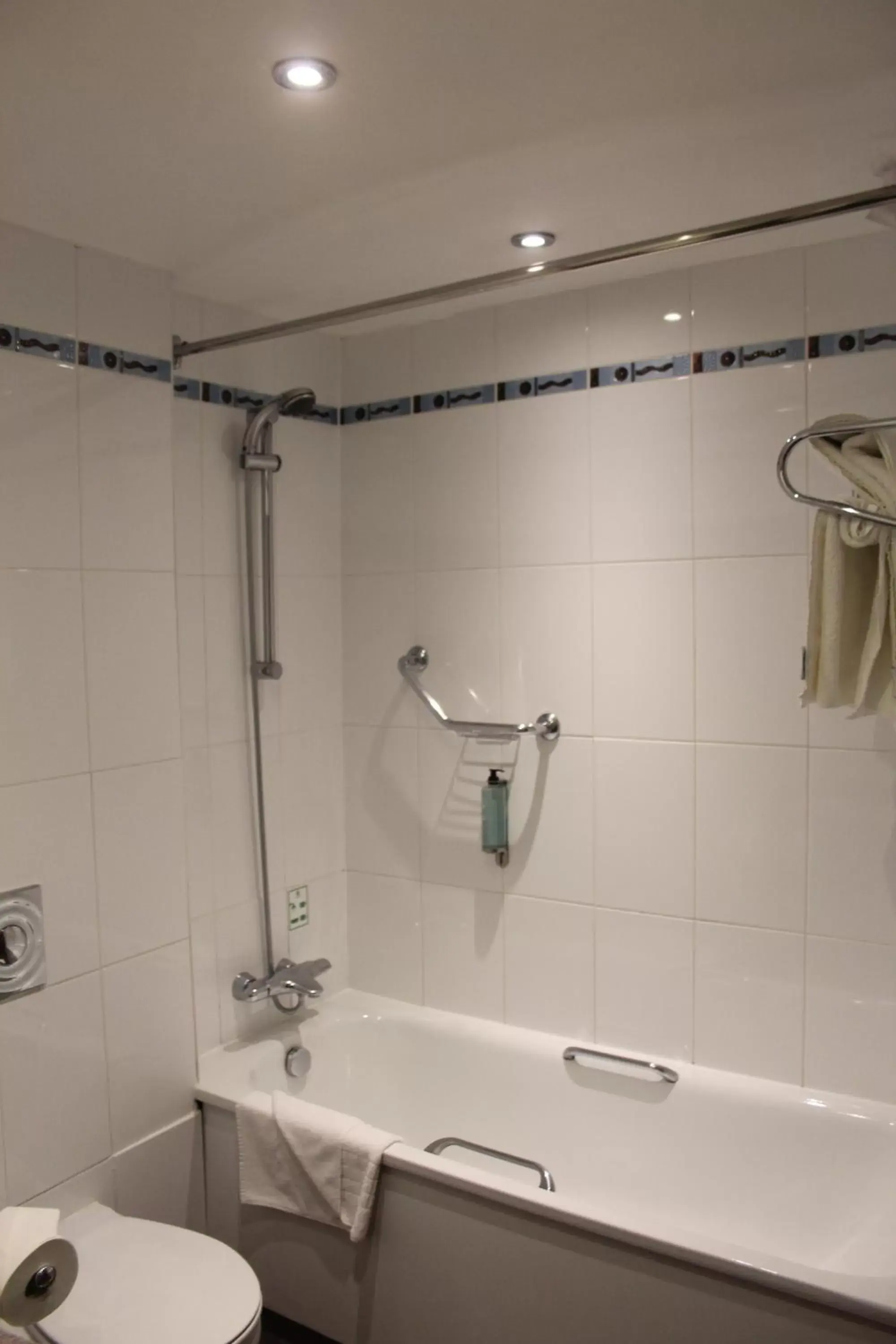Bathroom in Holiday Inn Ellesmere Port/Cheshire Oaks, an IHG Hotel