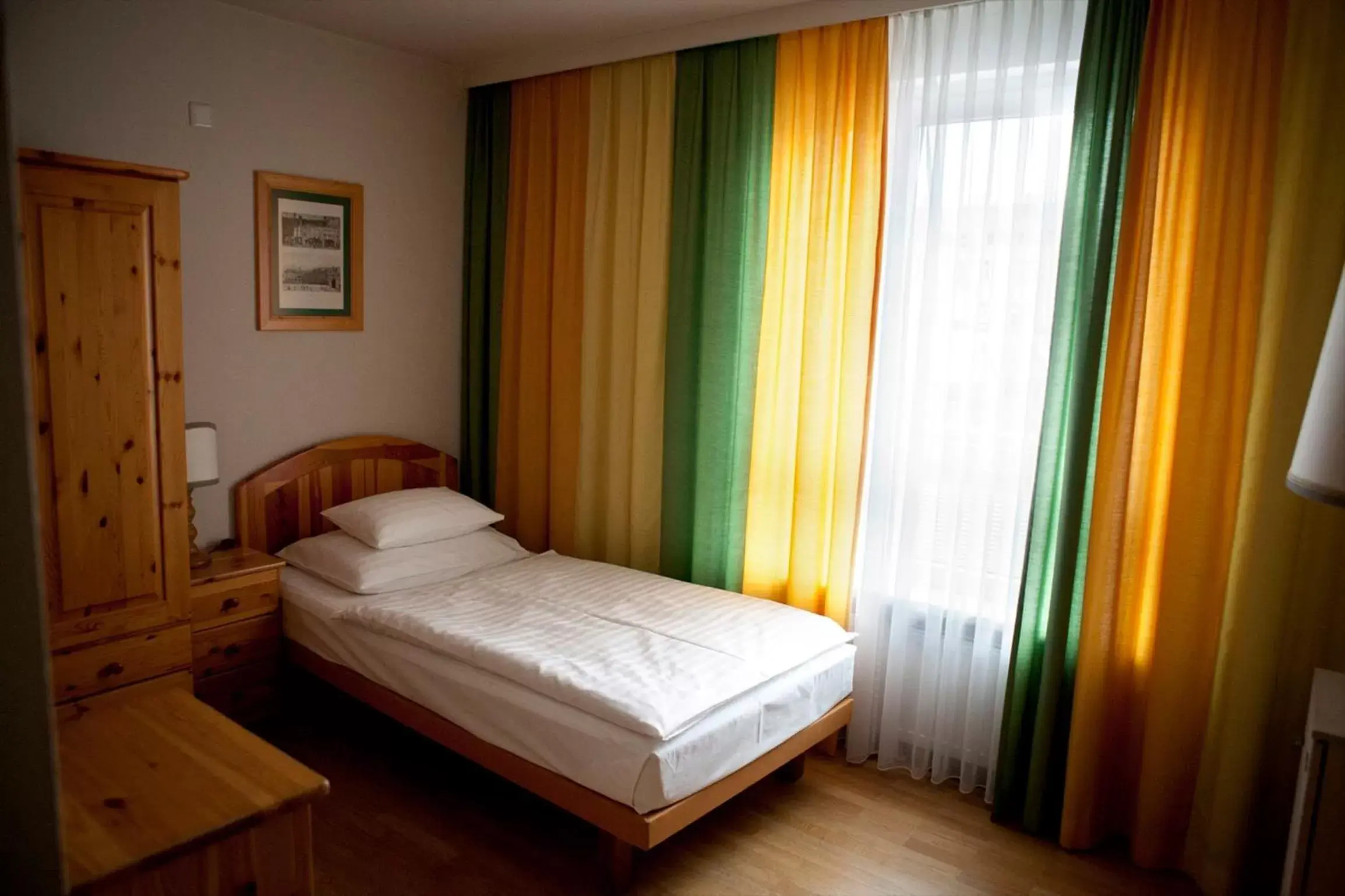 Bed in Hotel Caroline