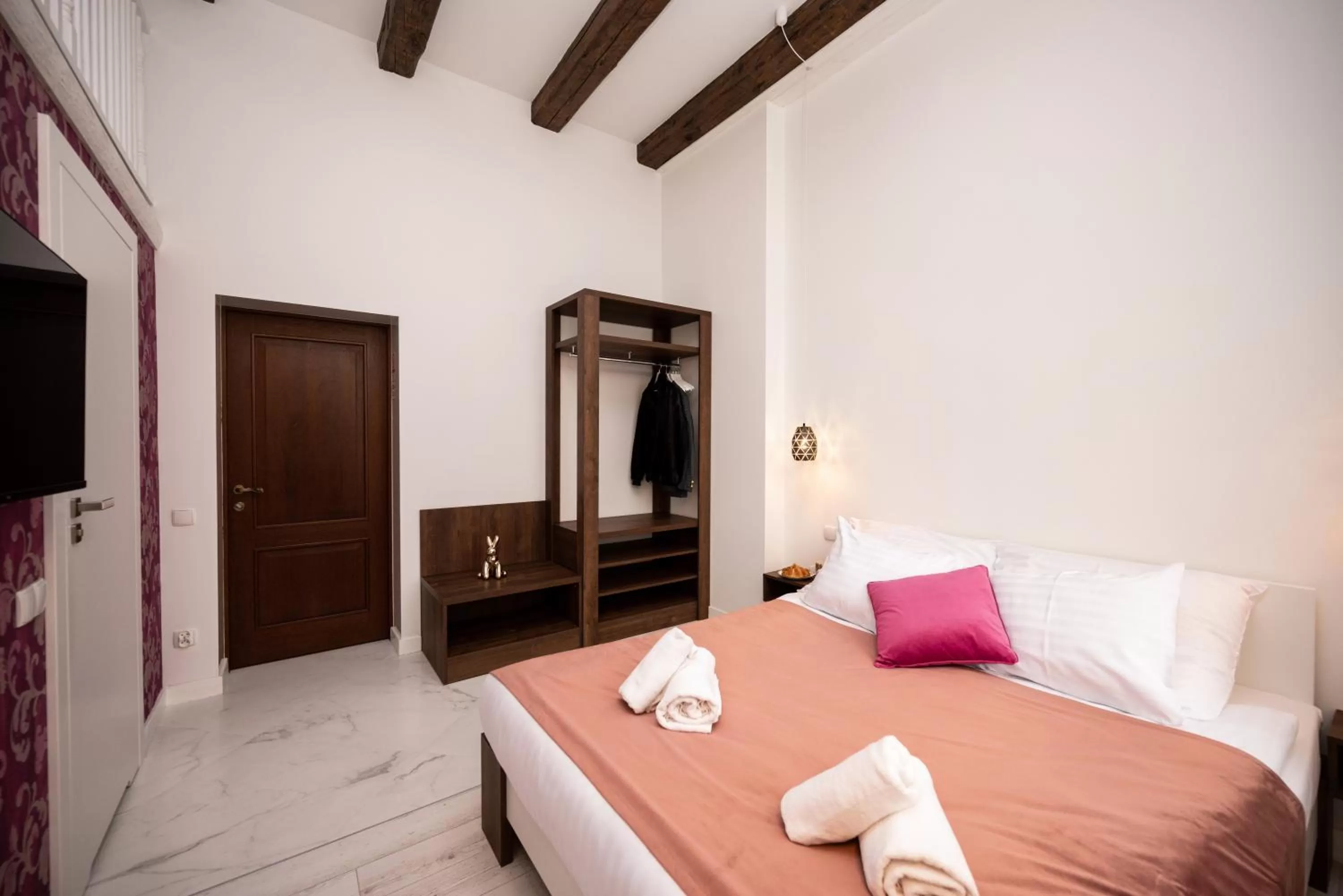 Bed in Hive Family House