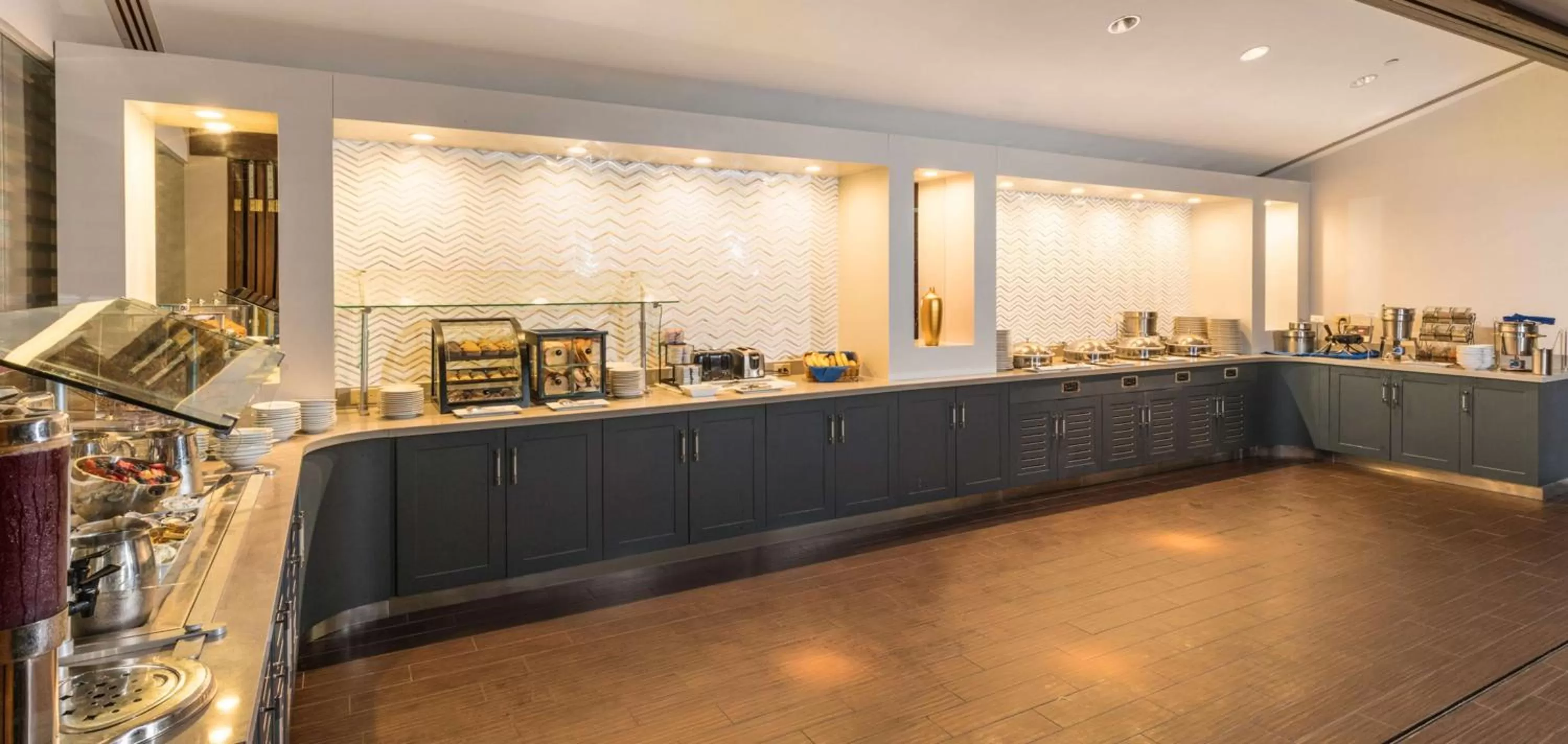 Breakfast in The Saratoga Hilton