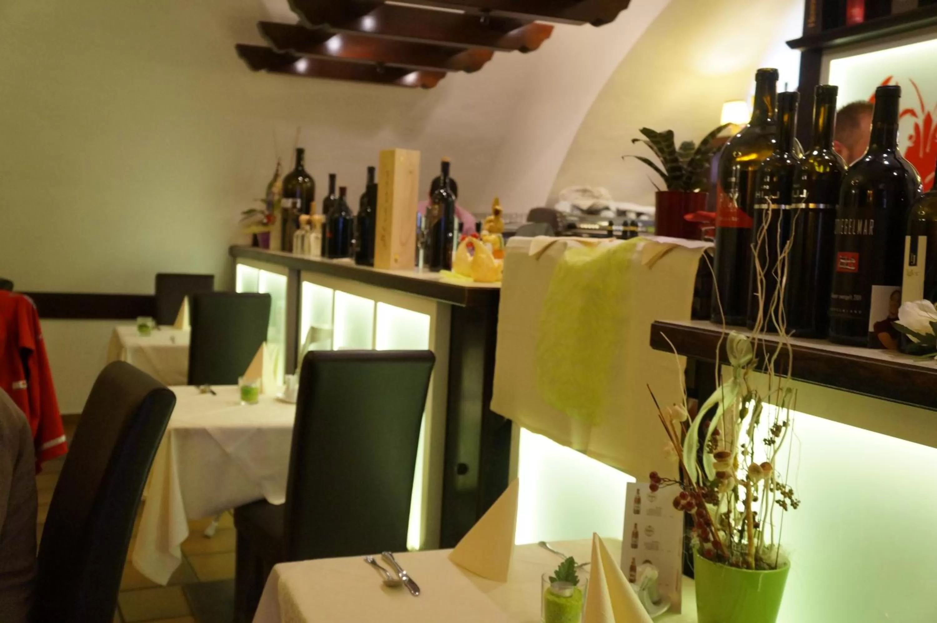 Restaurant/places to eat in Minihotel Graz