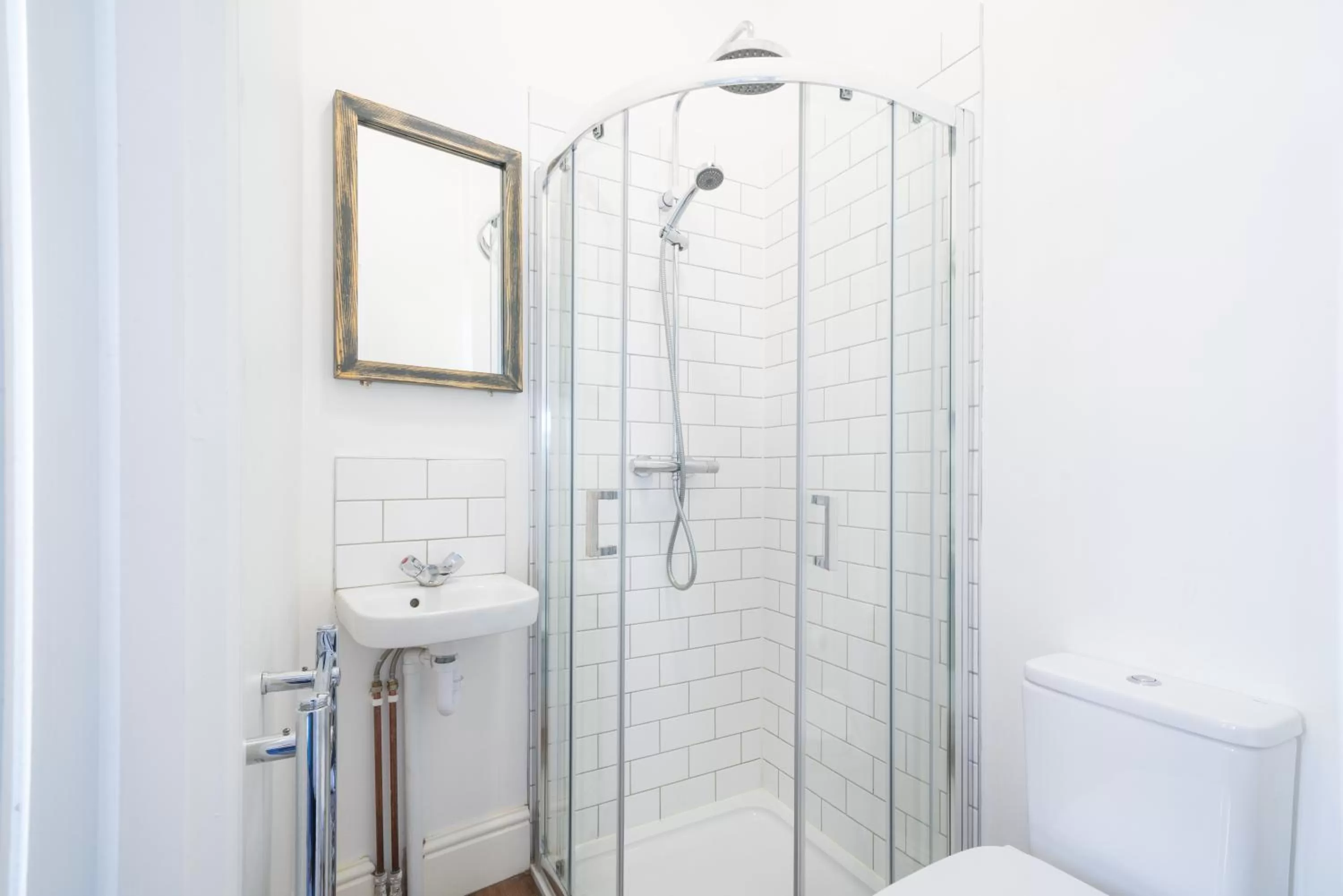 The Veteran Hotel & Bar