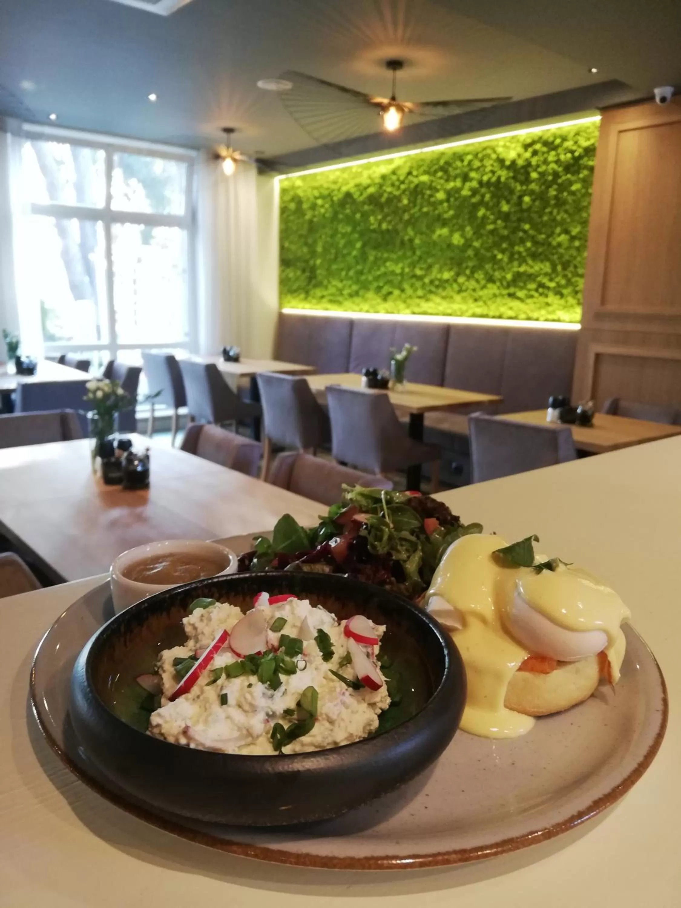 Breakfast in Villa Palladium