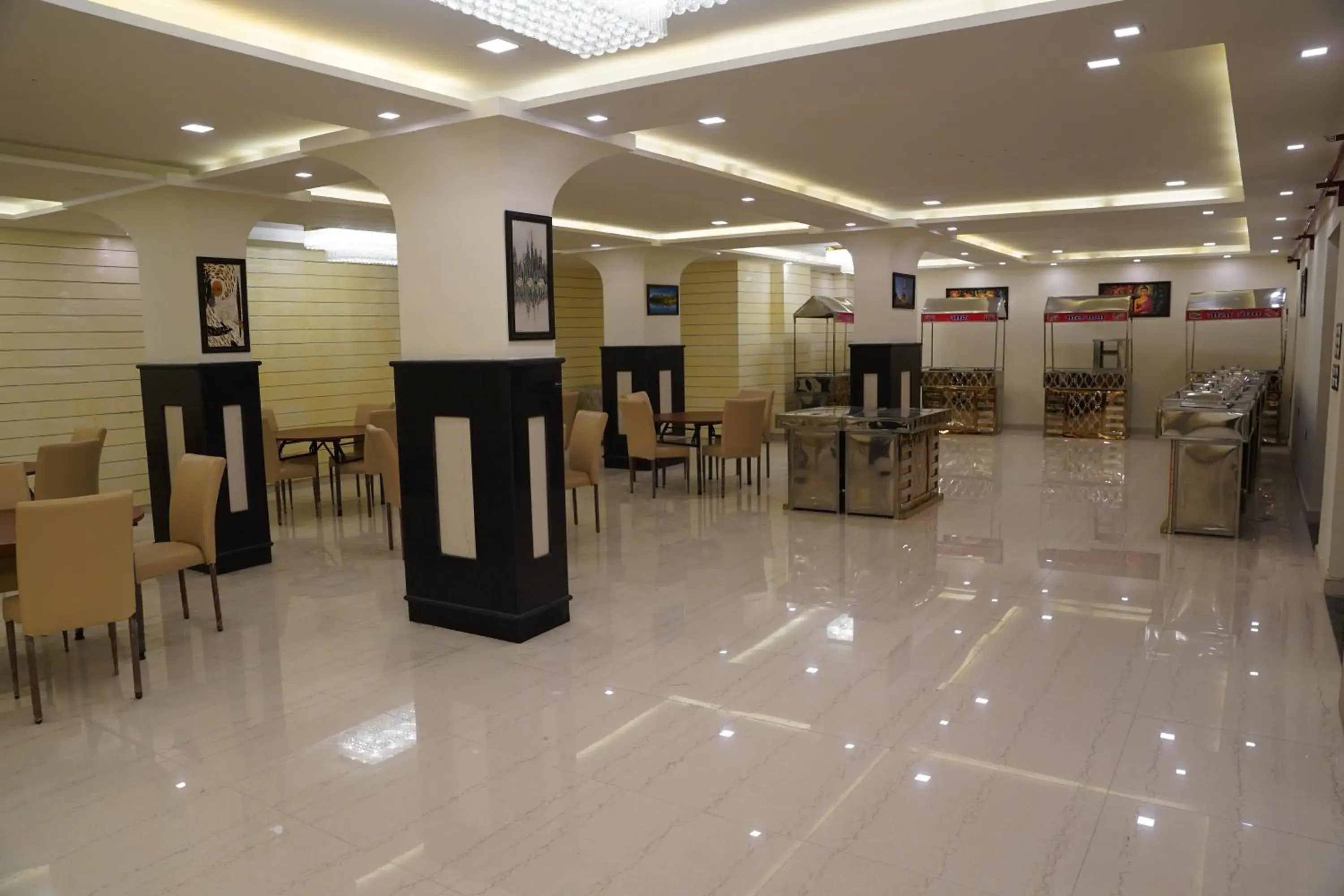 Banquet/Function facilities, Restaurant/Places to Eat in Hotel Rama Trident