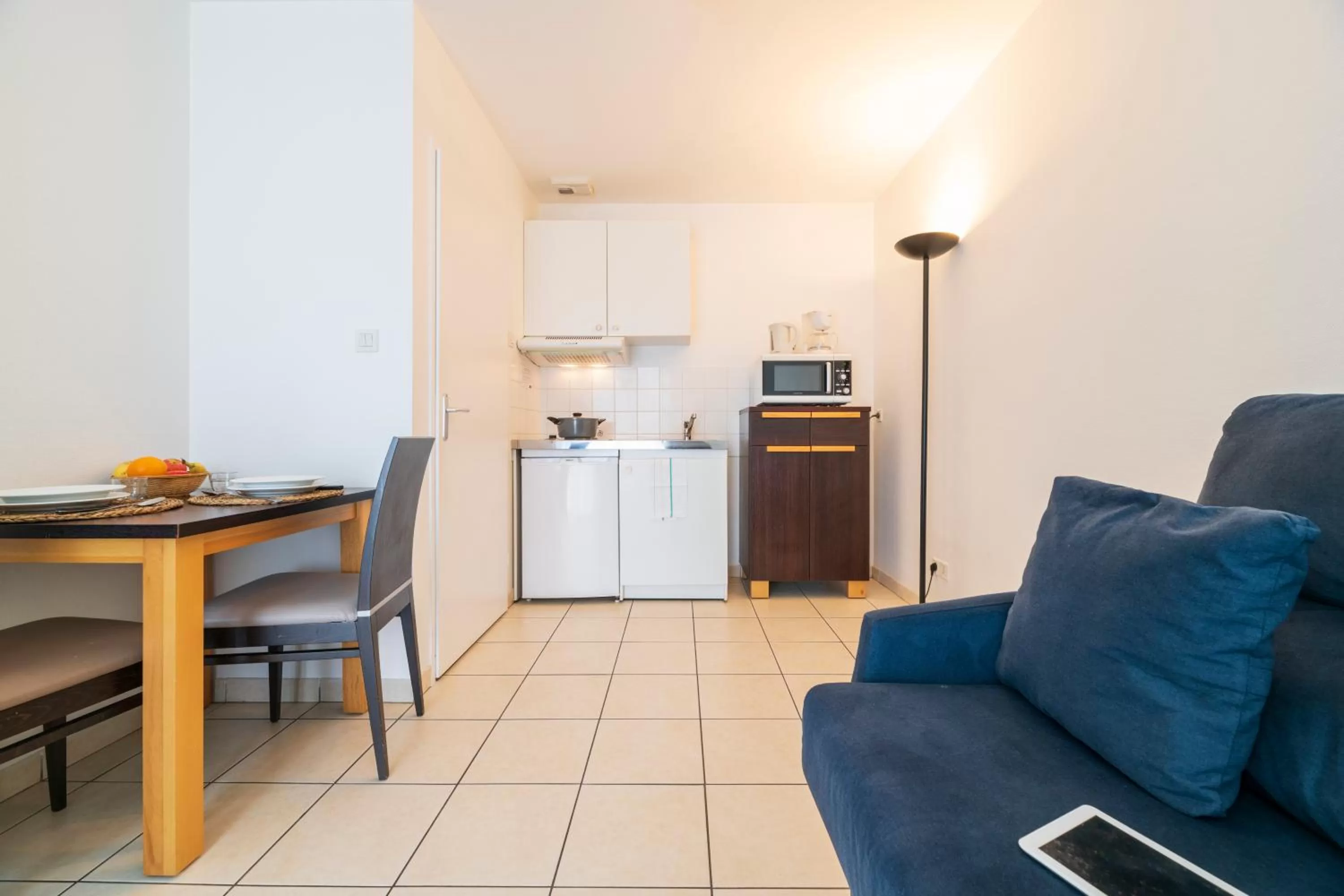 Kitchen or kitchenette in Cerise Nantes Atlantis